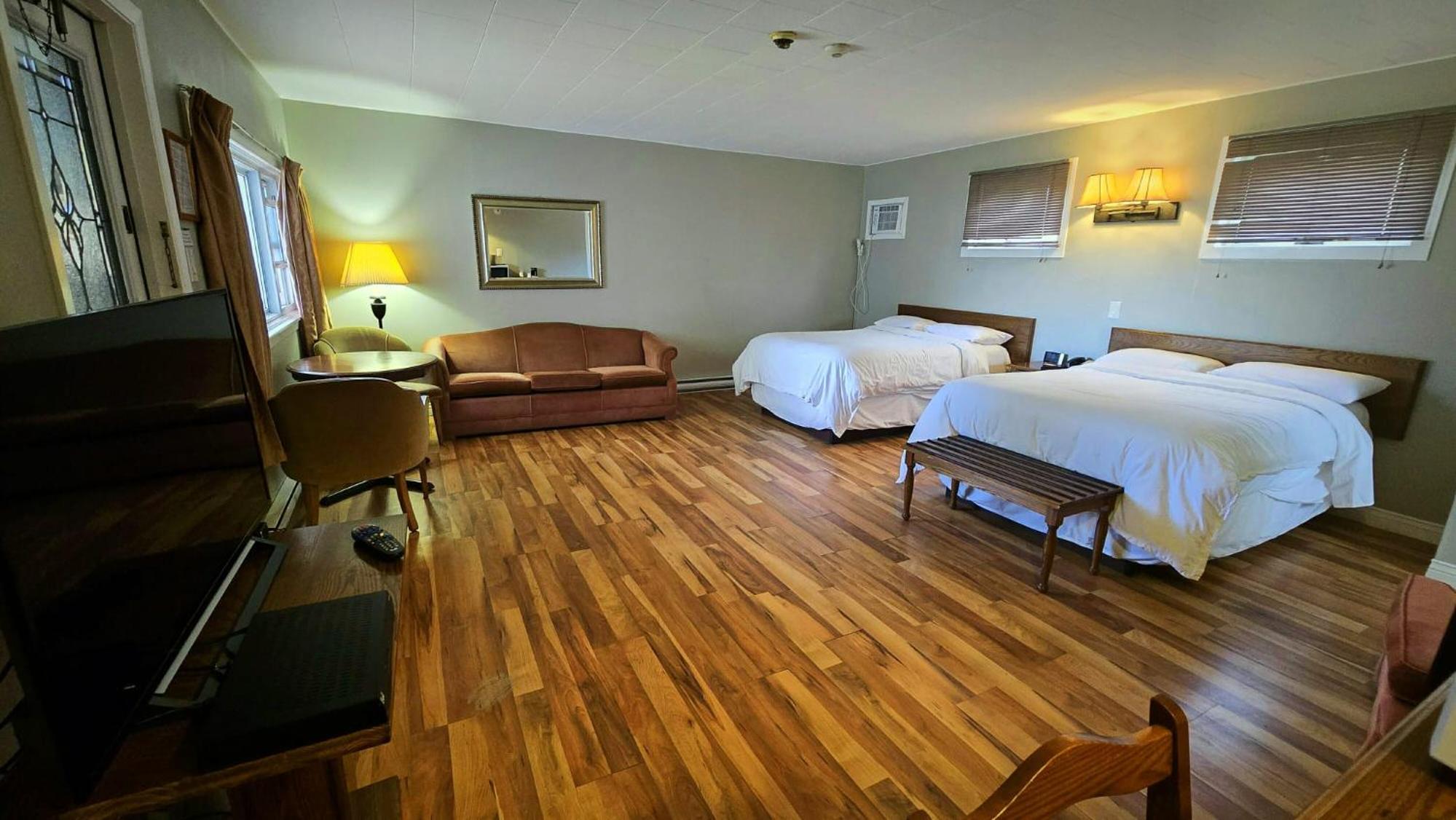 Double Room with Extra Bed - No pets allowed