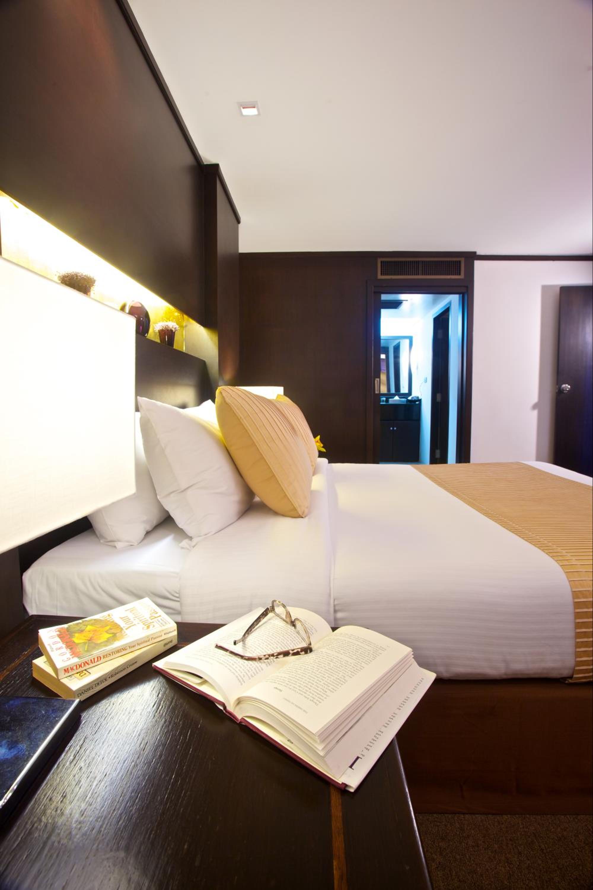 Executive Suite photo 2