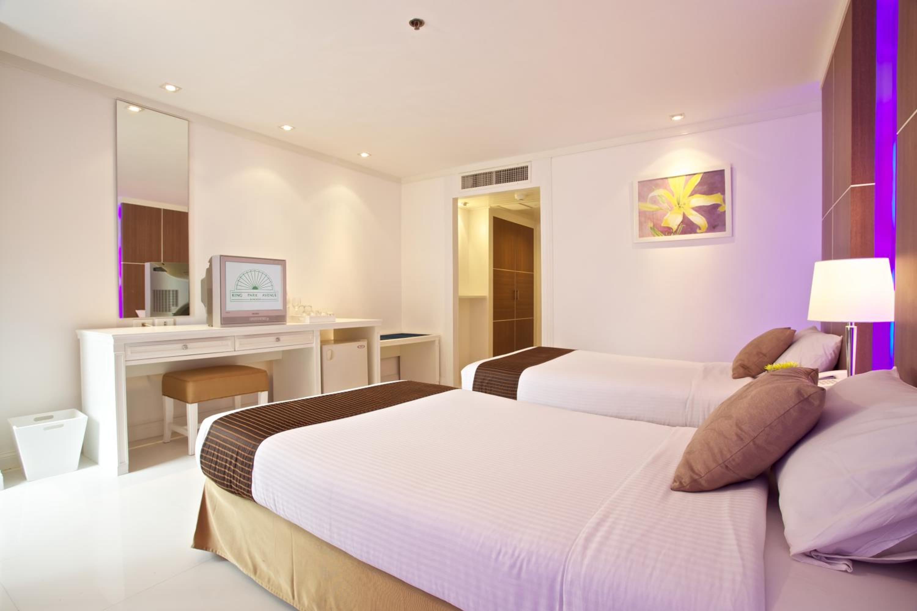 Deluxe Twin Room photo 2