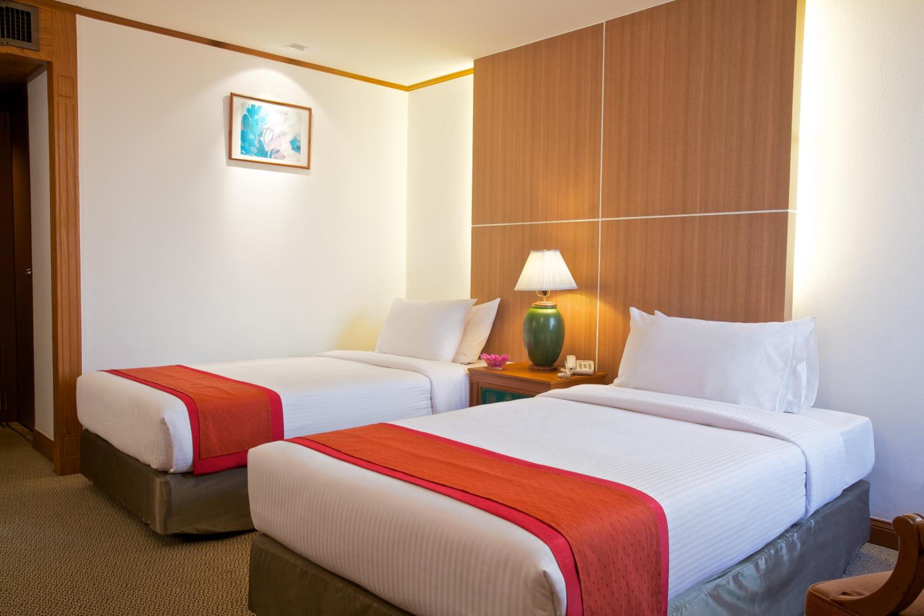 Deluxe Twin Room photo 3
