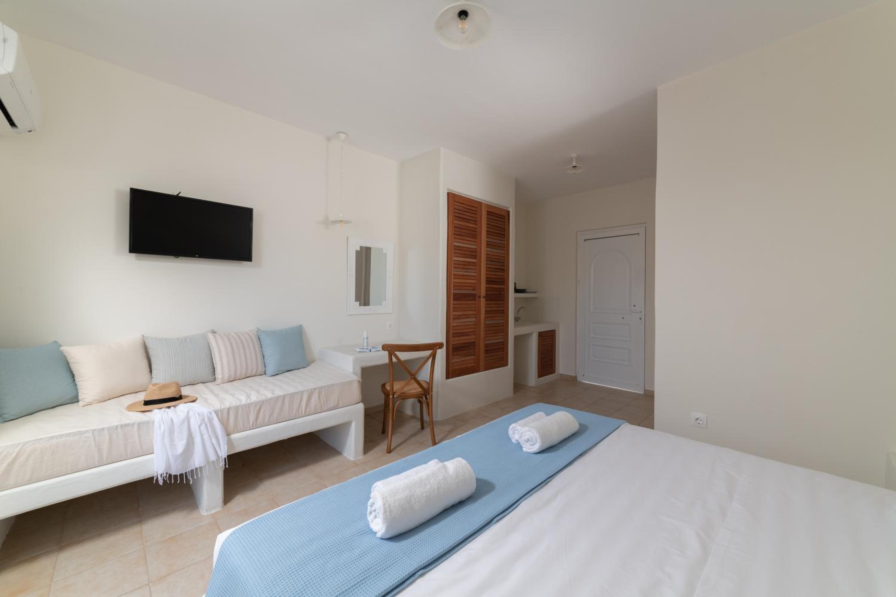 Akti Traditional Rooms – Ground Floor 