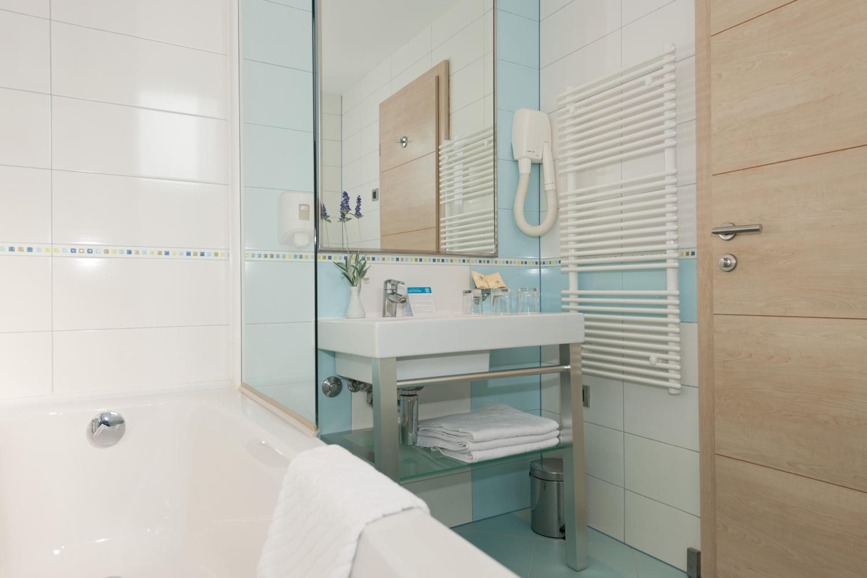 Standard One-Bedroom Apartment for 4 Adults photo 3