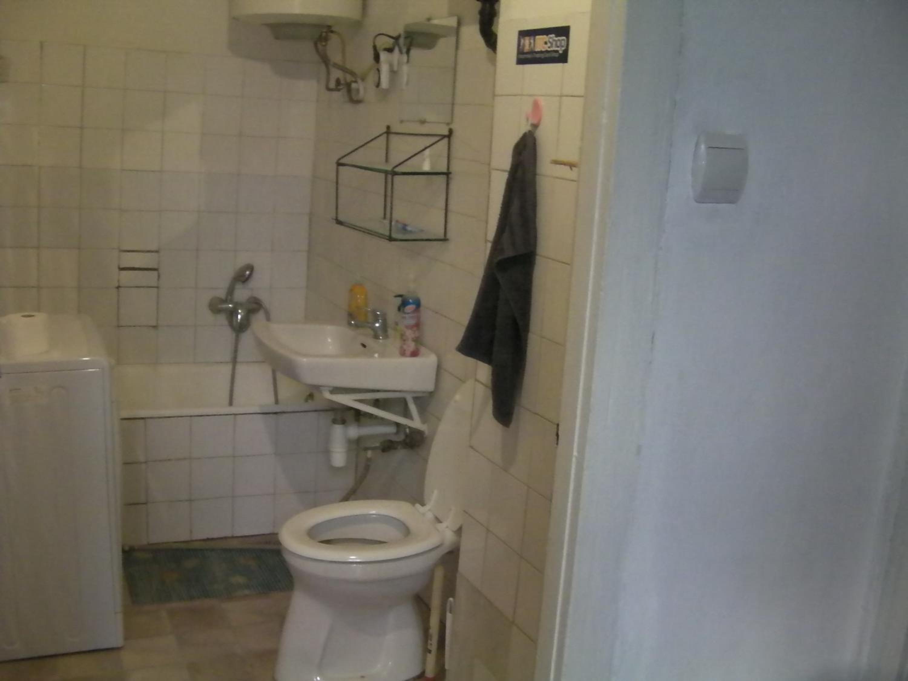 Budget Double or Twin Room - Photo 10