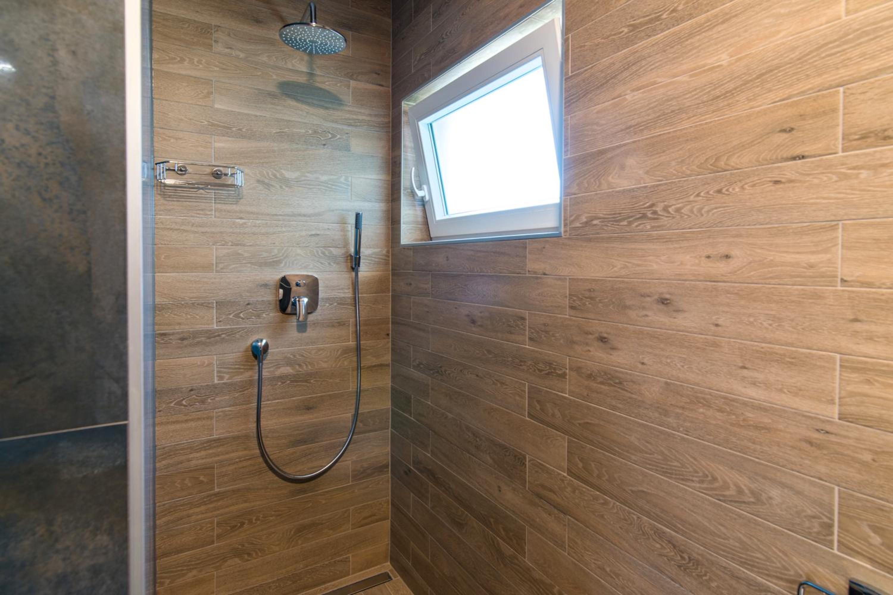 Studio Apartment - Photo 16