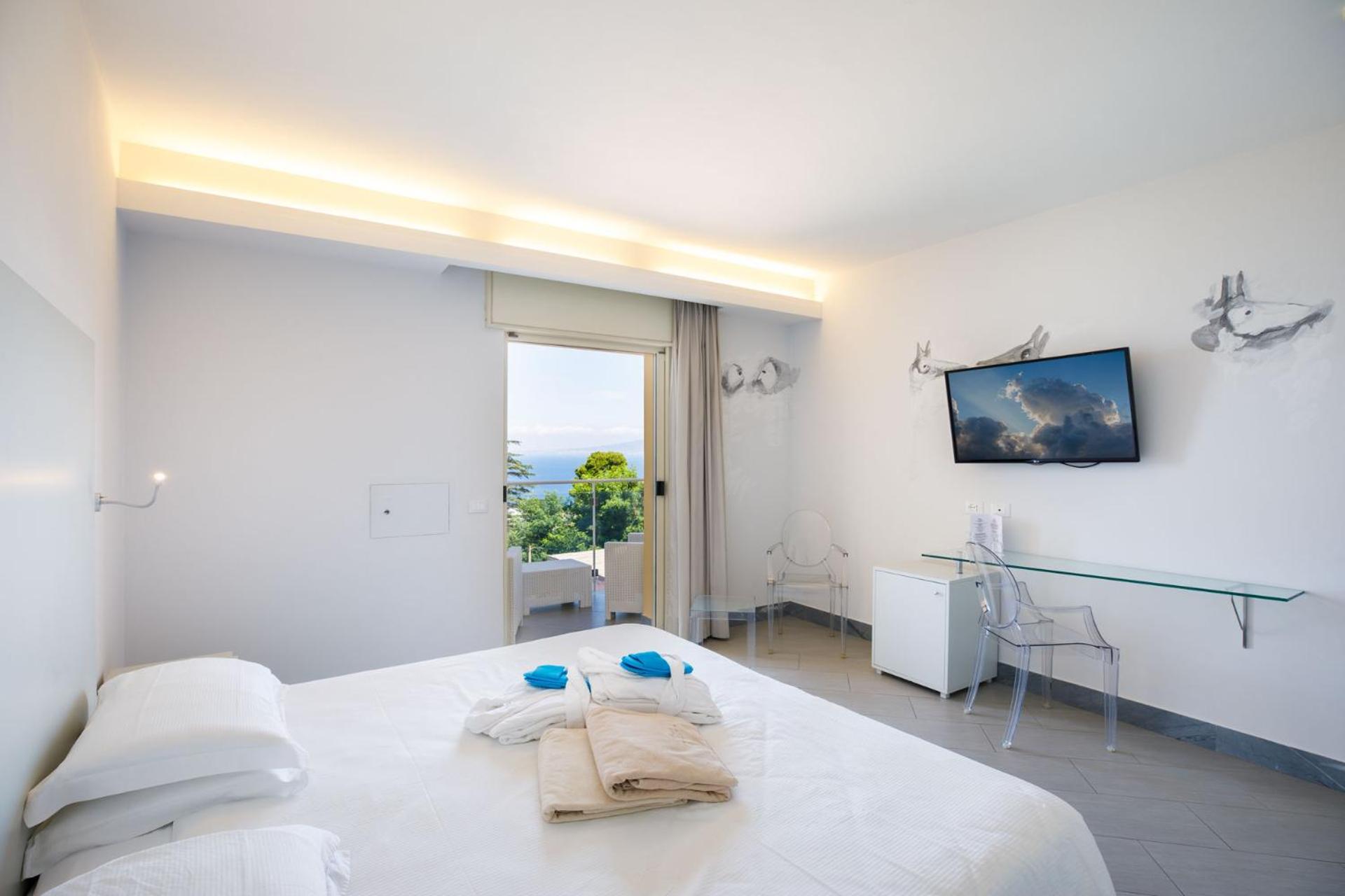 Triple Room with Sea View photo 1