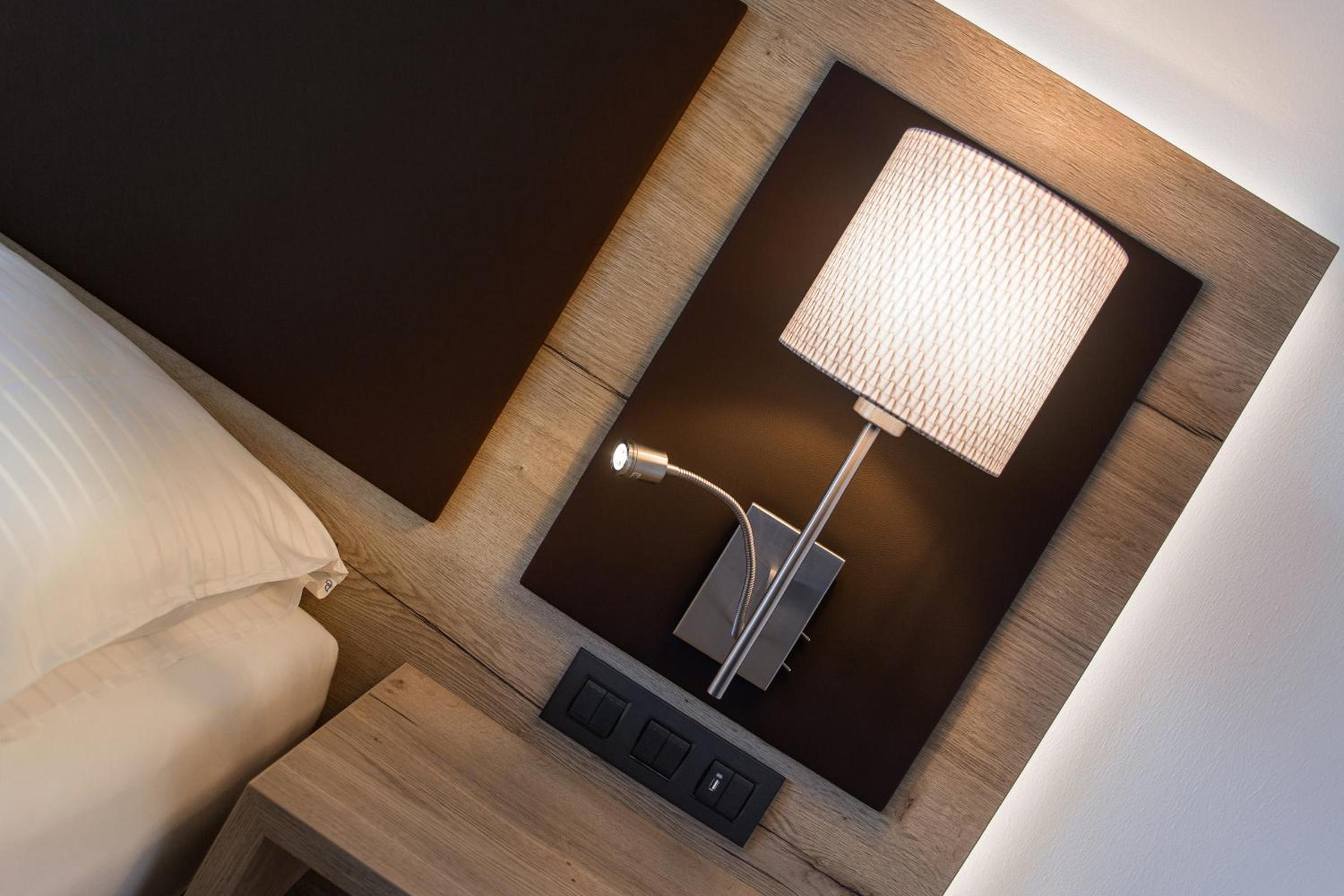 Deluxe Double Room - Photo 18