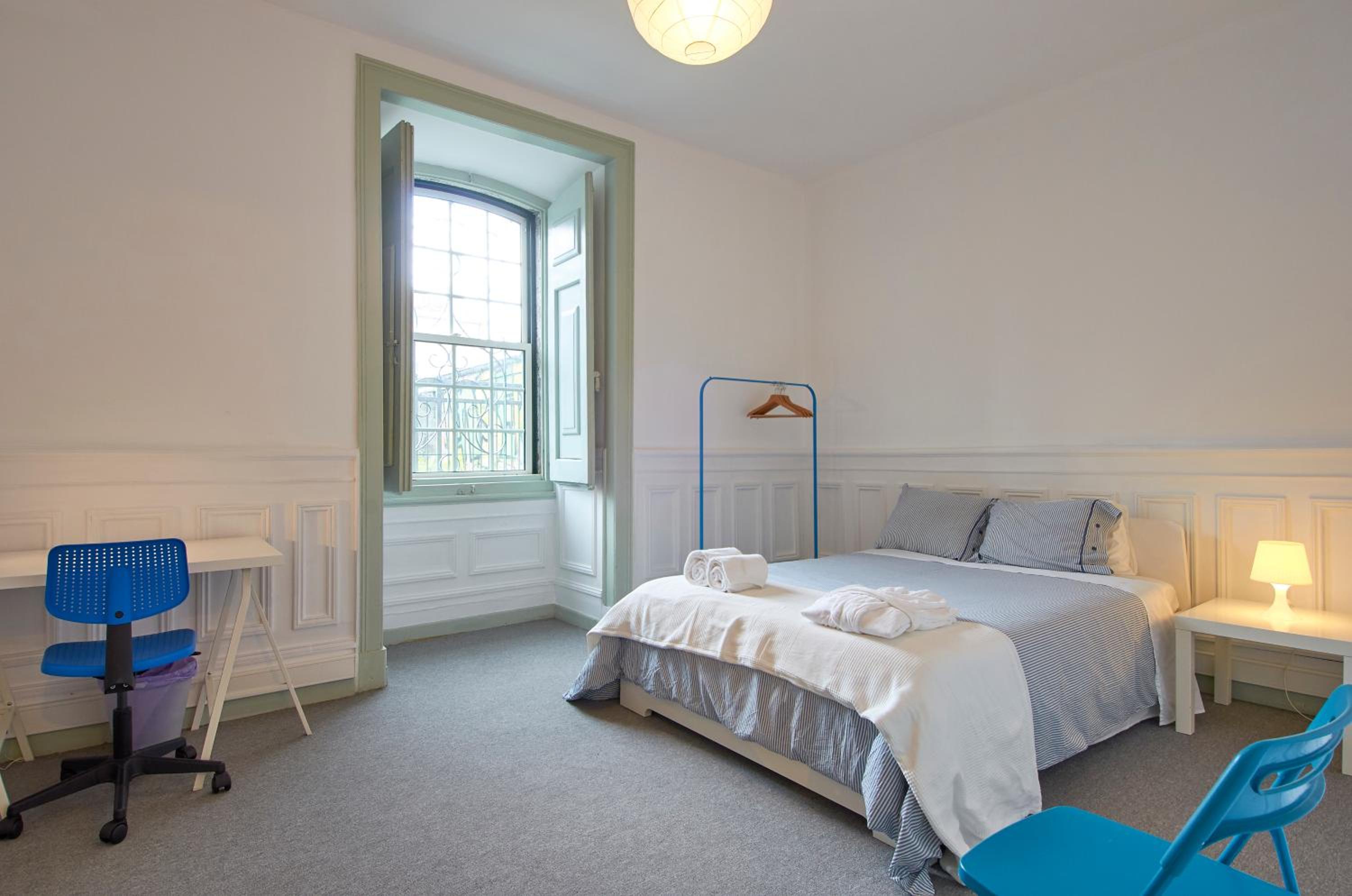 Double Room with Shared Bathroom photo 1