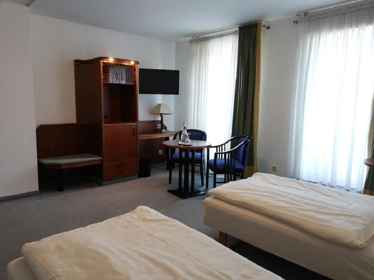 Economy Double Room photo 2