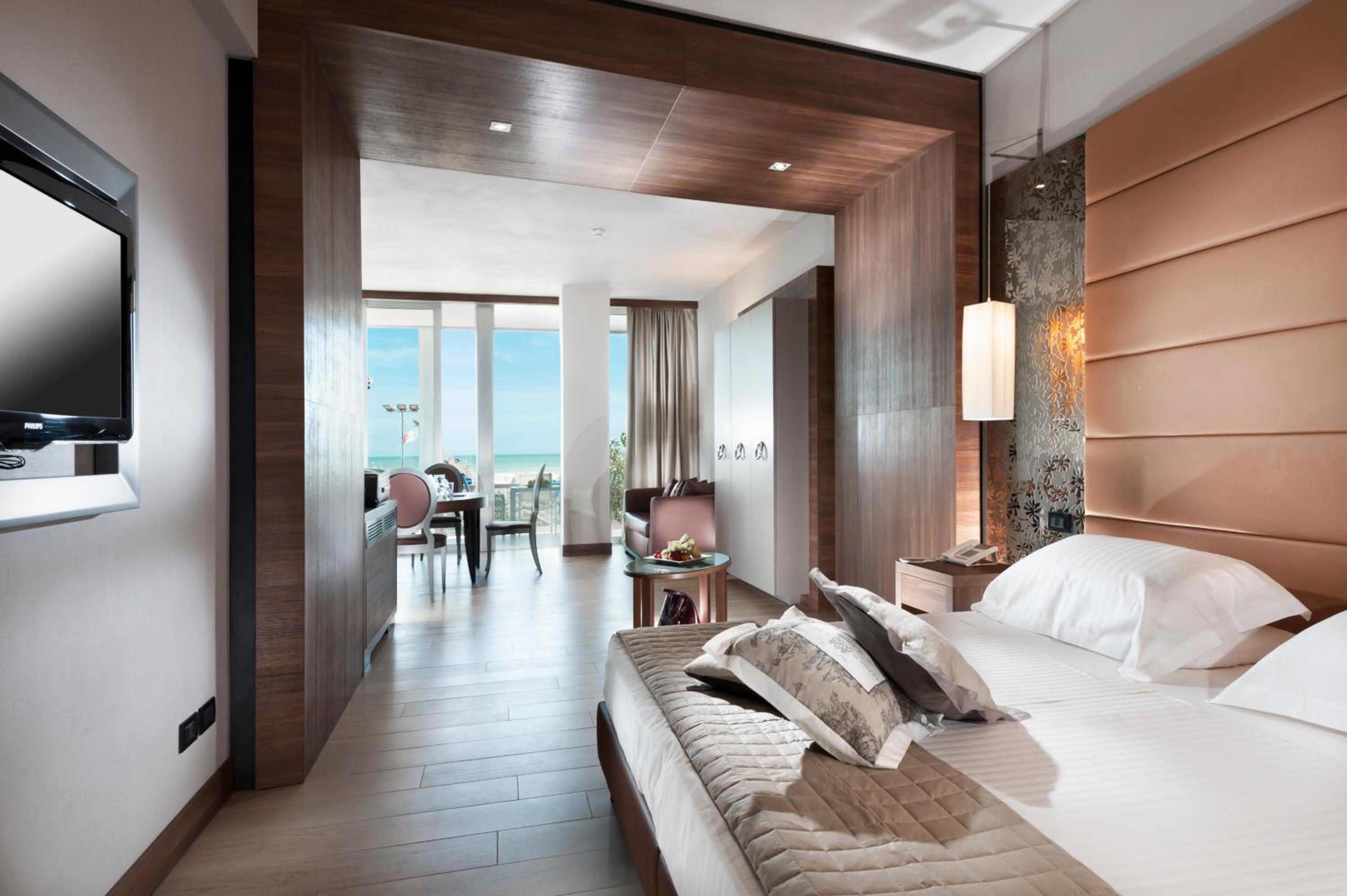 Presidential Suite with Sea View photo 1