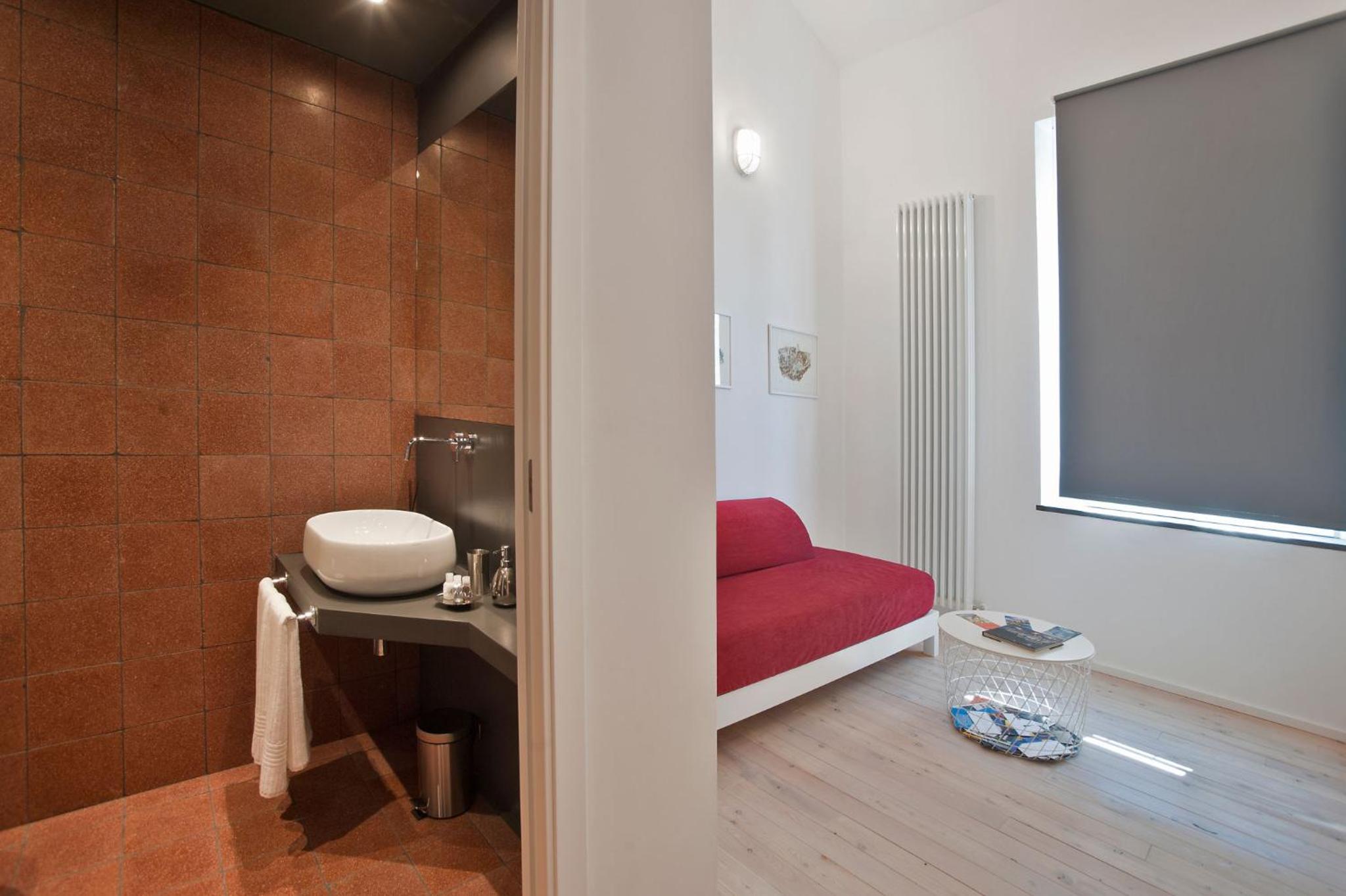 Deluxe Room - Photo 4
