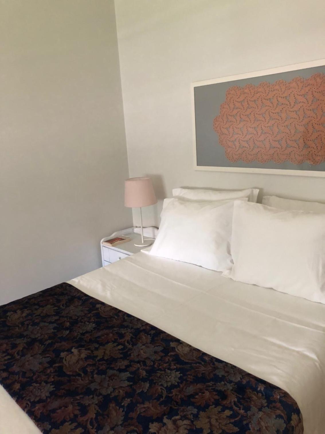 Deluxe Double Room (2 Adults + 1 Child) - Photo 4