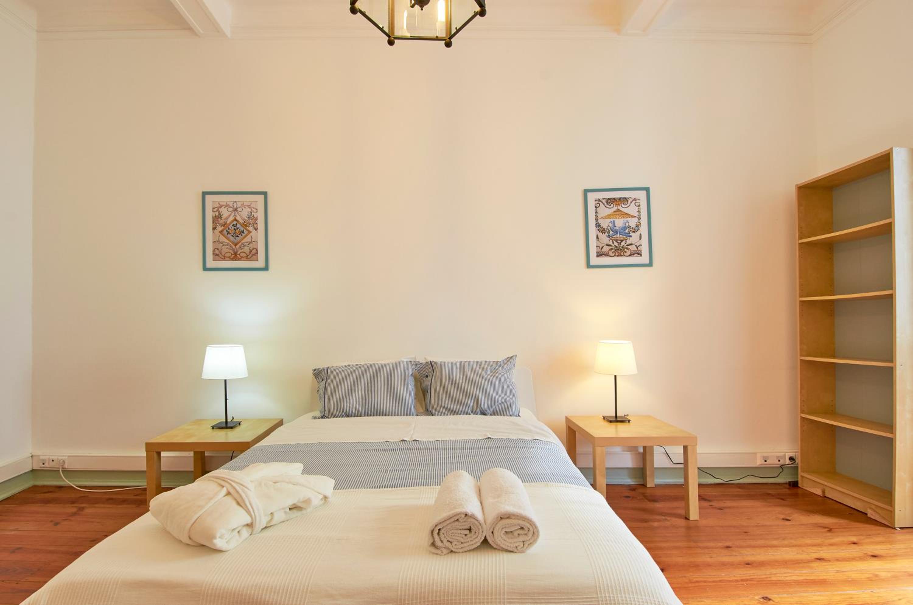 Superior Double Room with Shared Bathroom