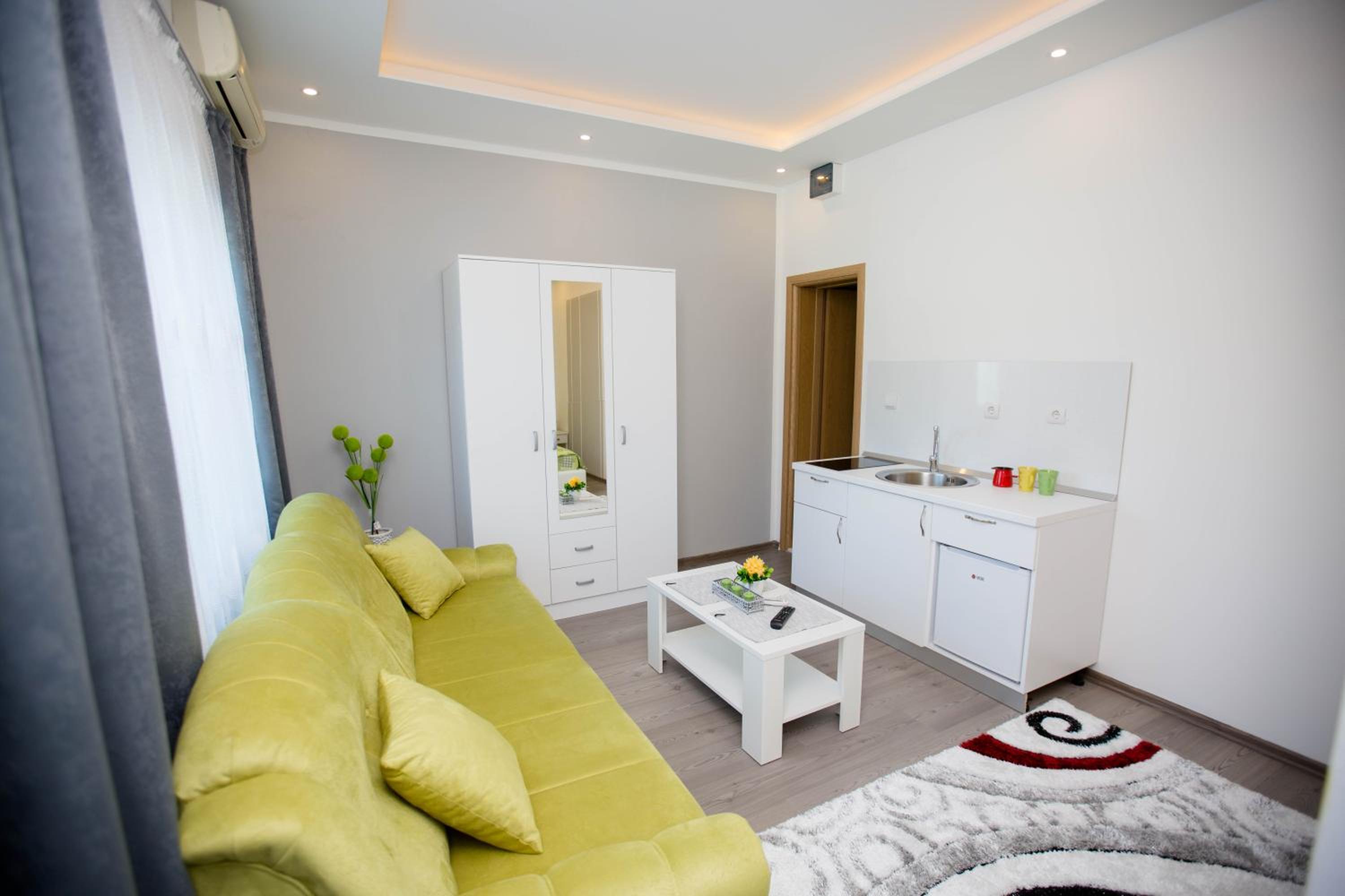 Deluxe Double or Twin Room photo 3