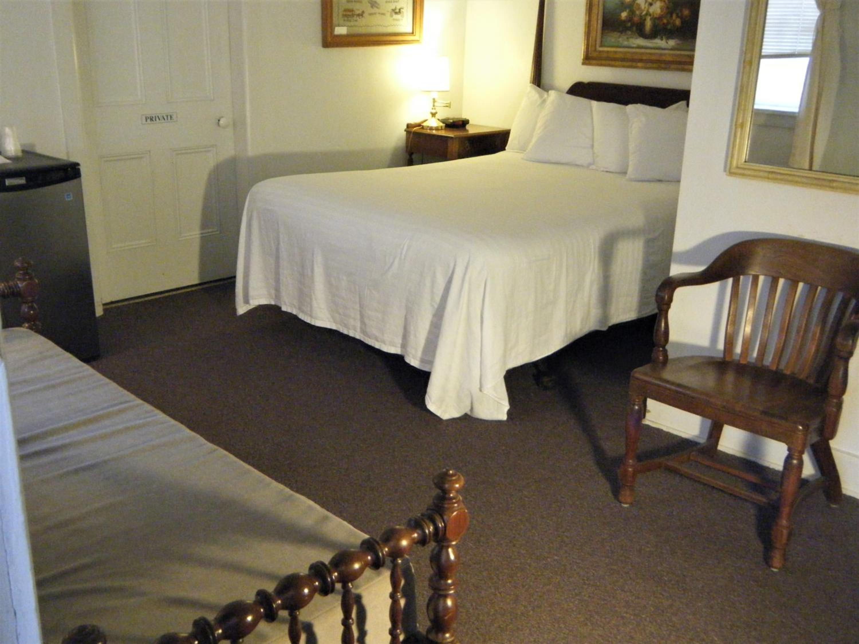 Standard Queen Room photo 1