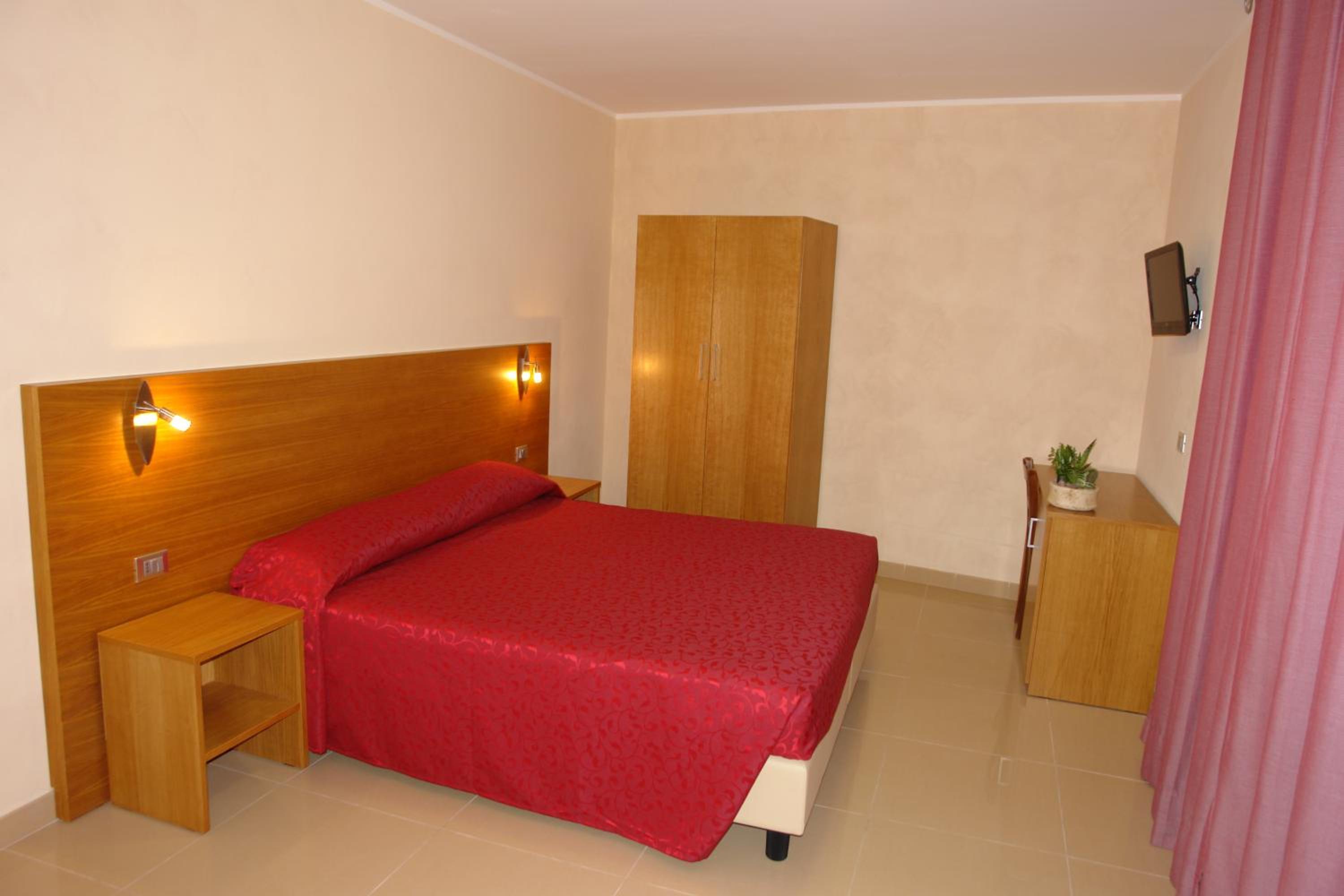 Double or Twin Room photo 1