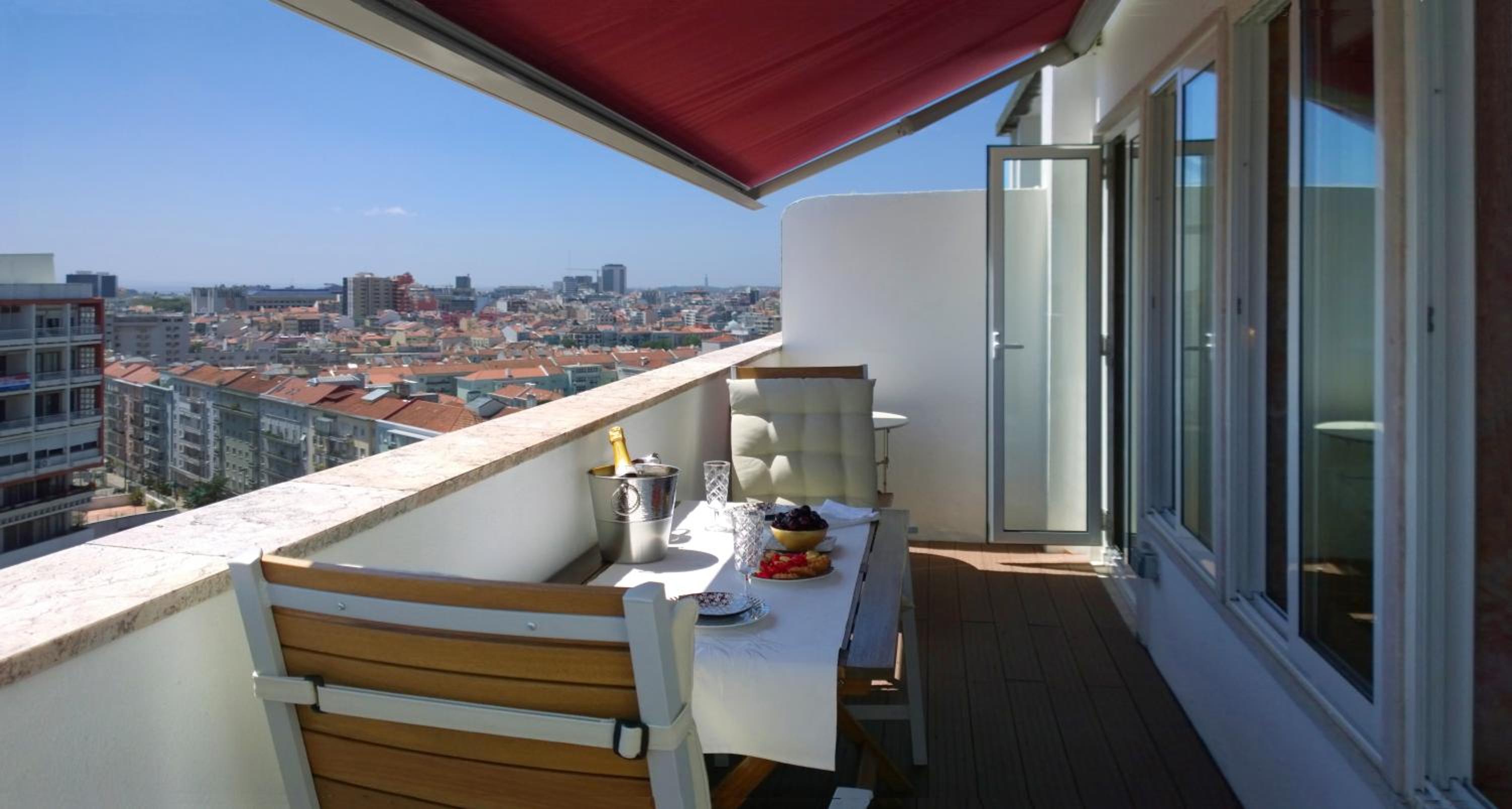 Quad Avenue Studio Penthouse - Photo 21