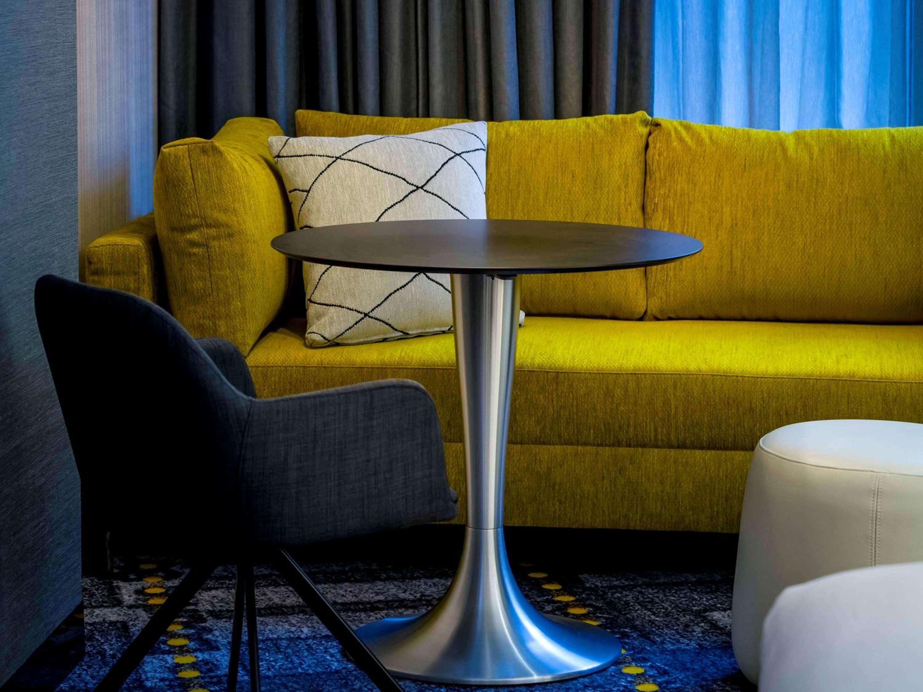 King Superior Room - Club Lounge Access - Photo 2