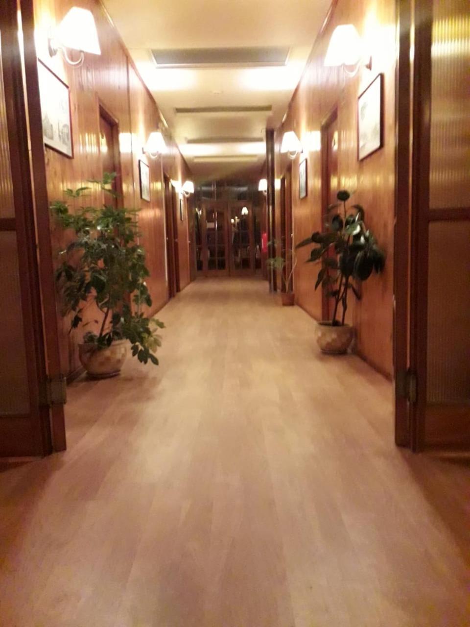 Twin Room with Private Bathroom photo 3