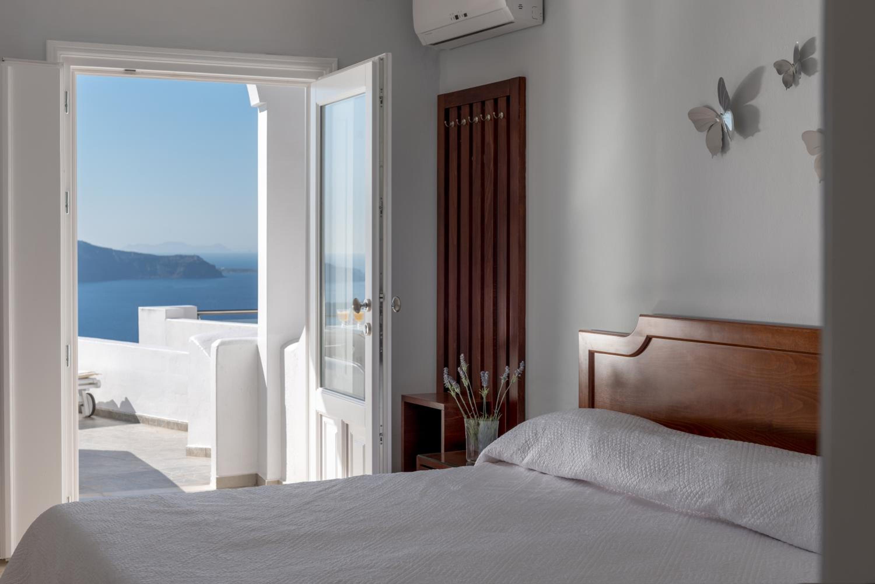 Double or Twin Room - Photo 10