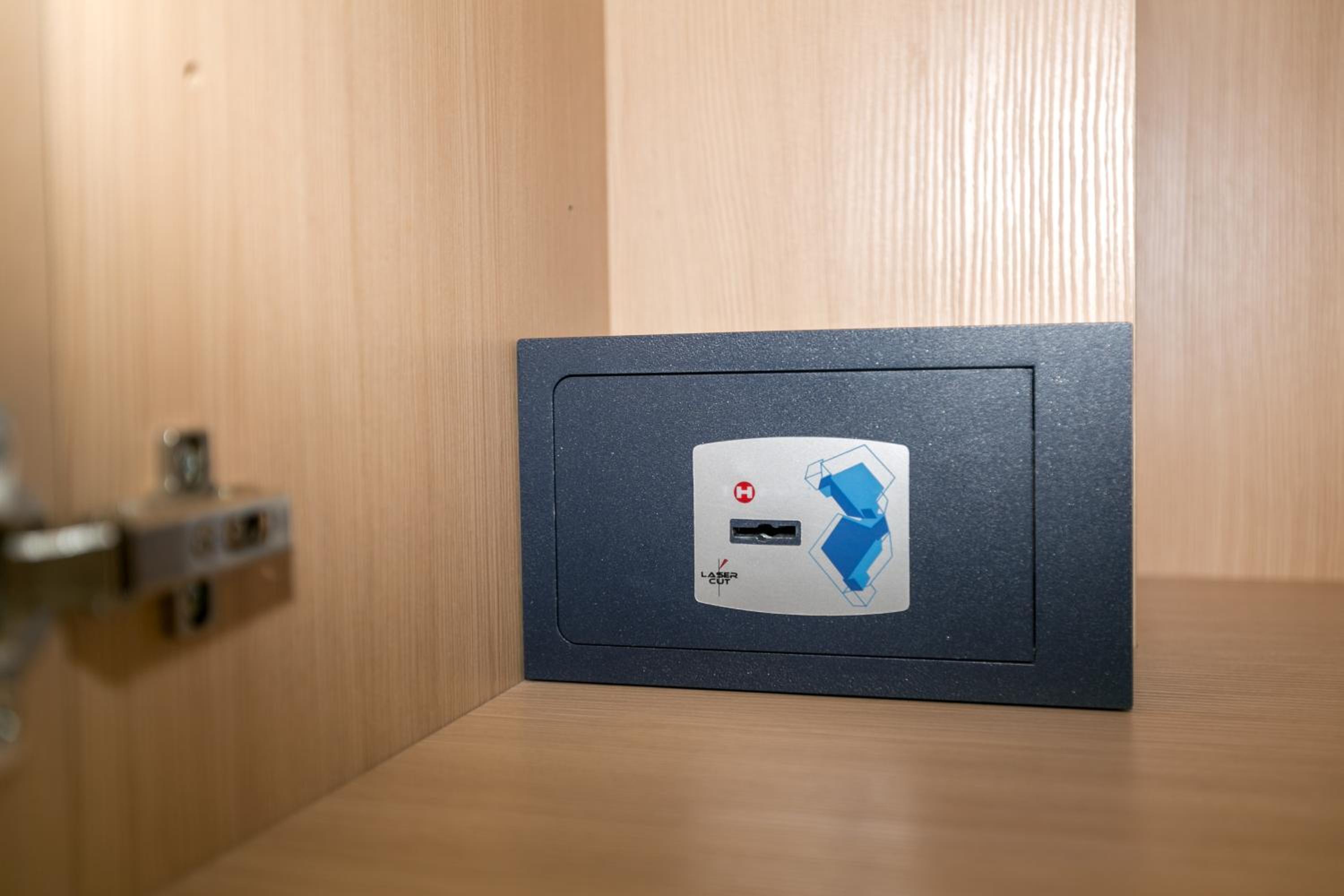 Double or Twin Room - Photo 10