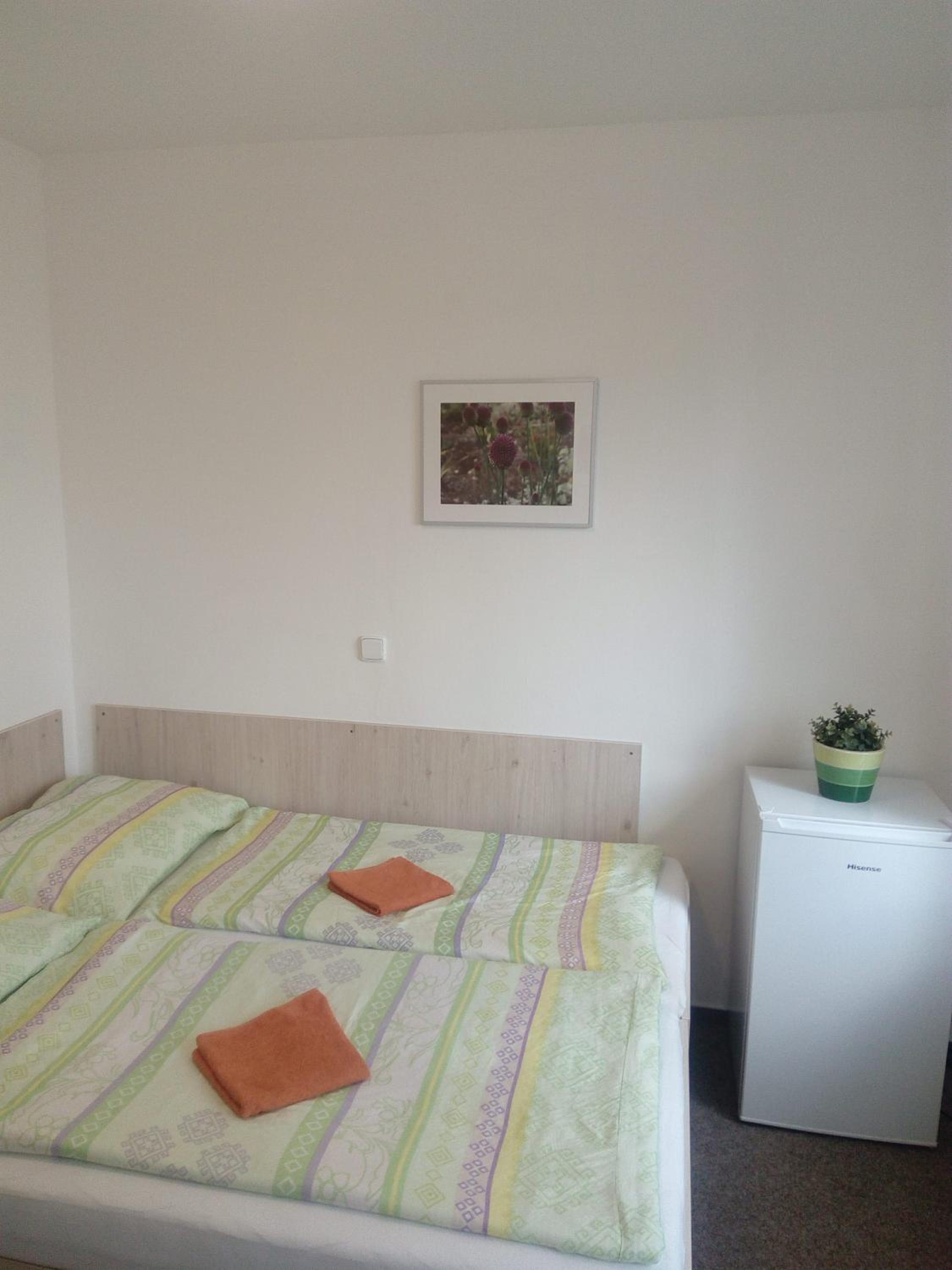 Twin Room - Photo 4