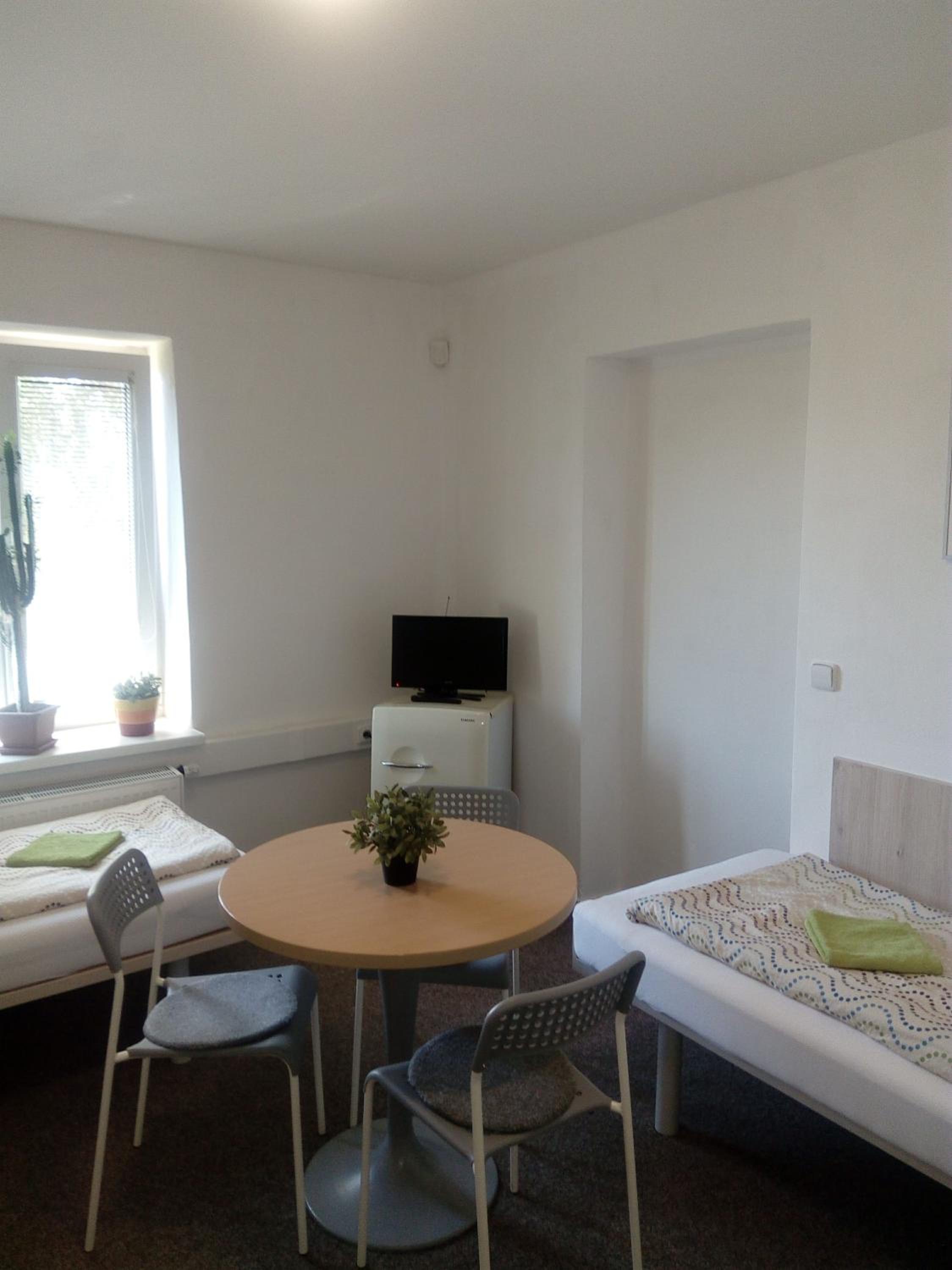 Triple Room - Photo 6