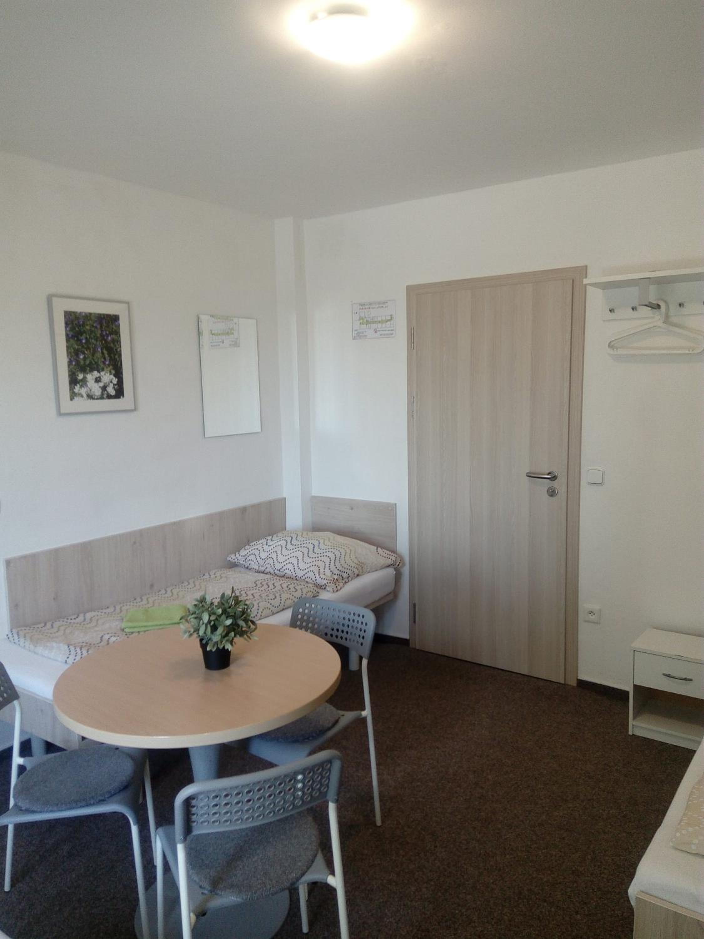 Triple Room - Photo 7