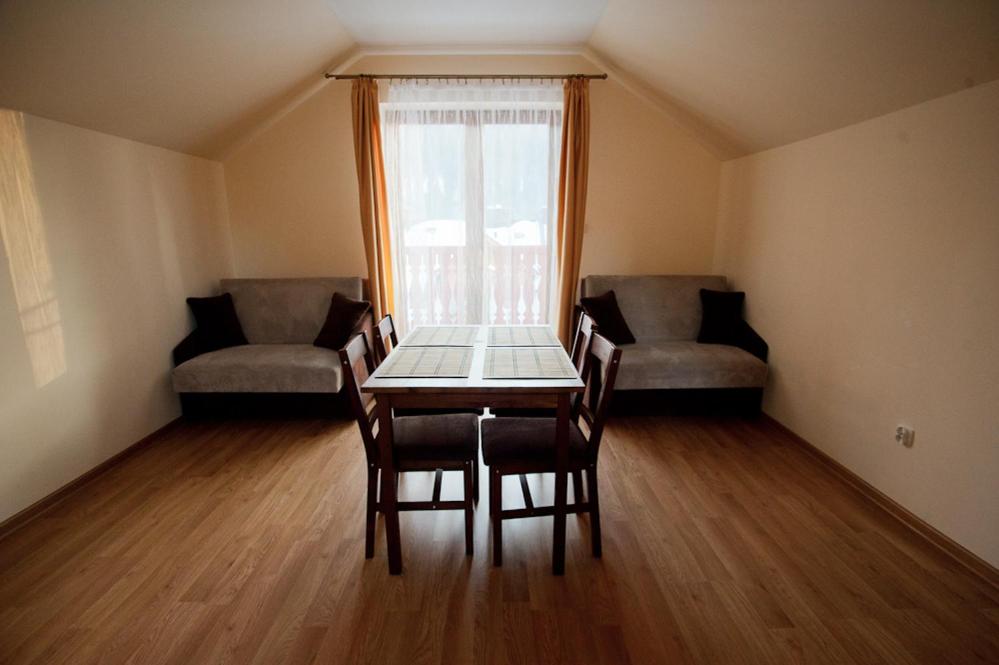 Apartment with Kitchenette photo 2