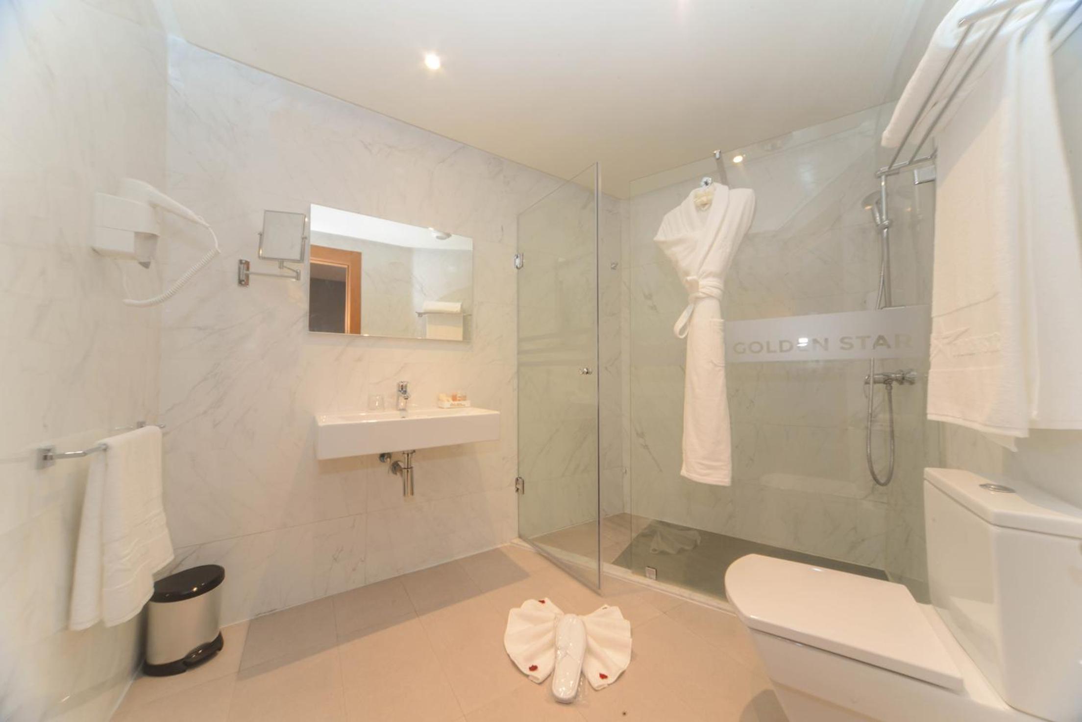 Standard Double or Twin Room photo 3