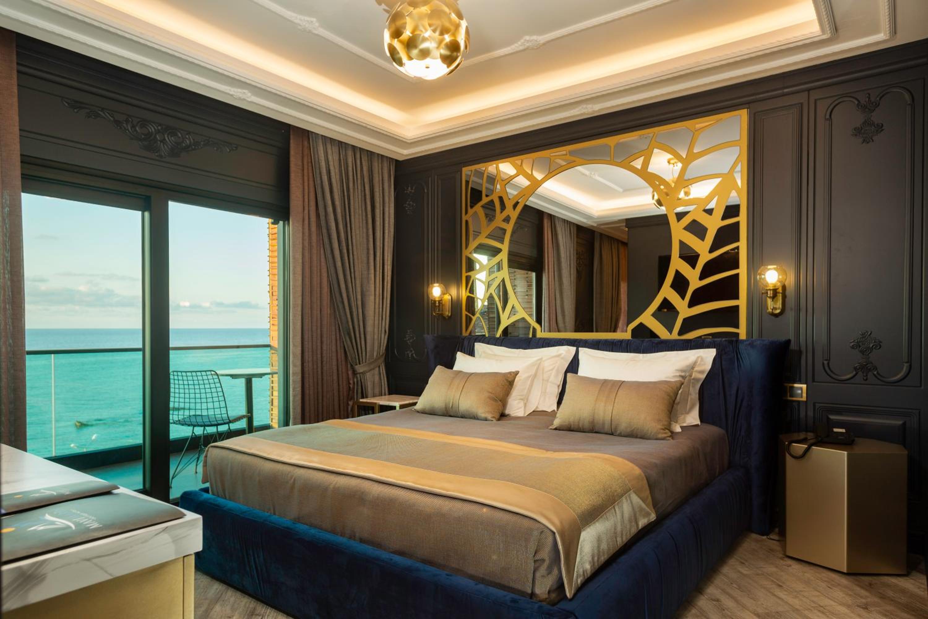 King Suite with Sea View - Photo 1