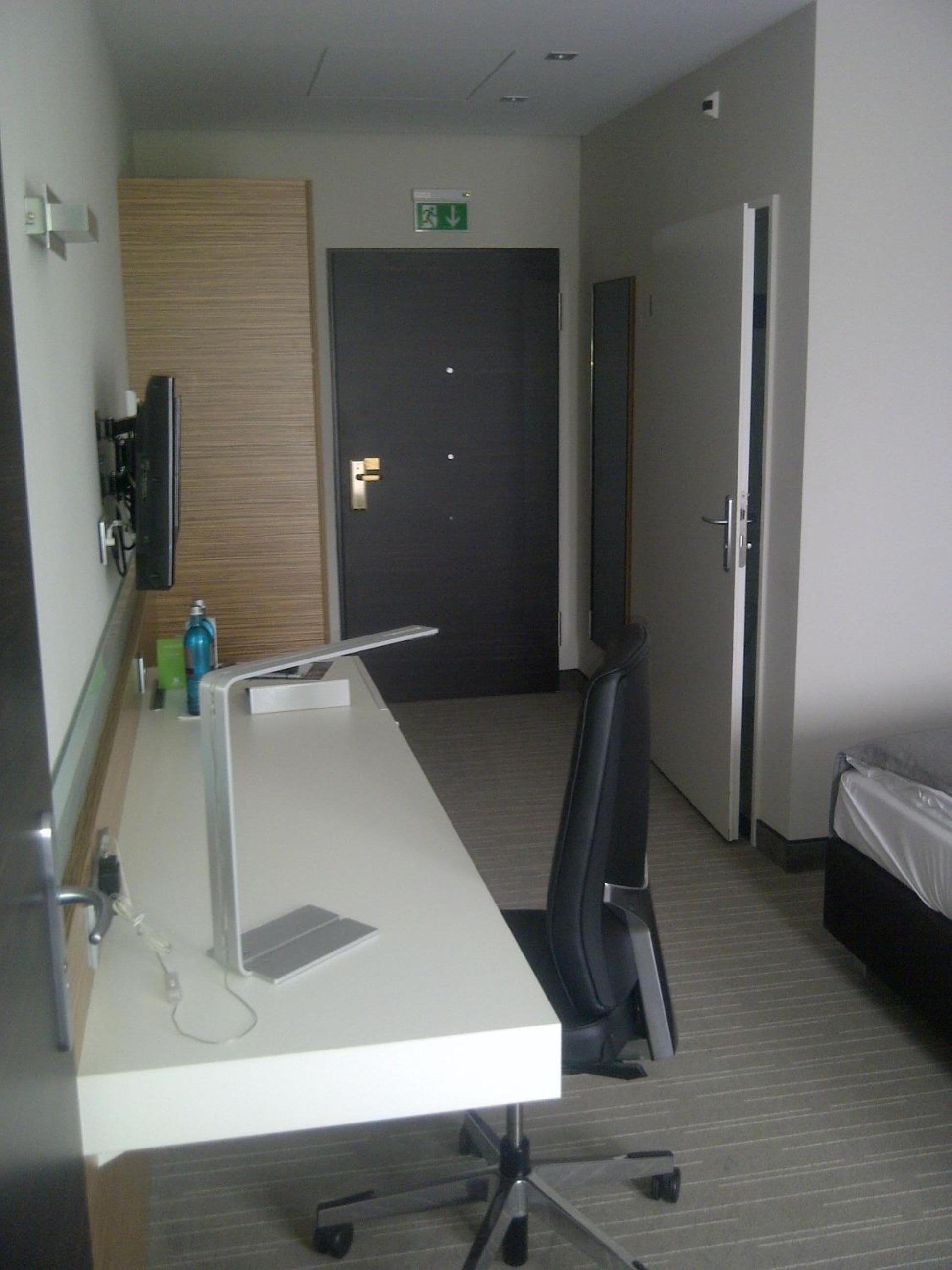 Double Room - Disability Access photo 1