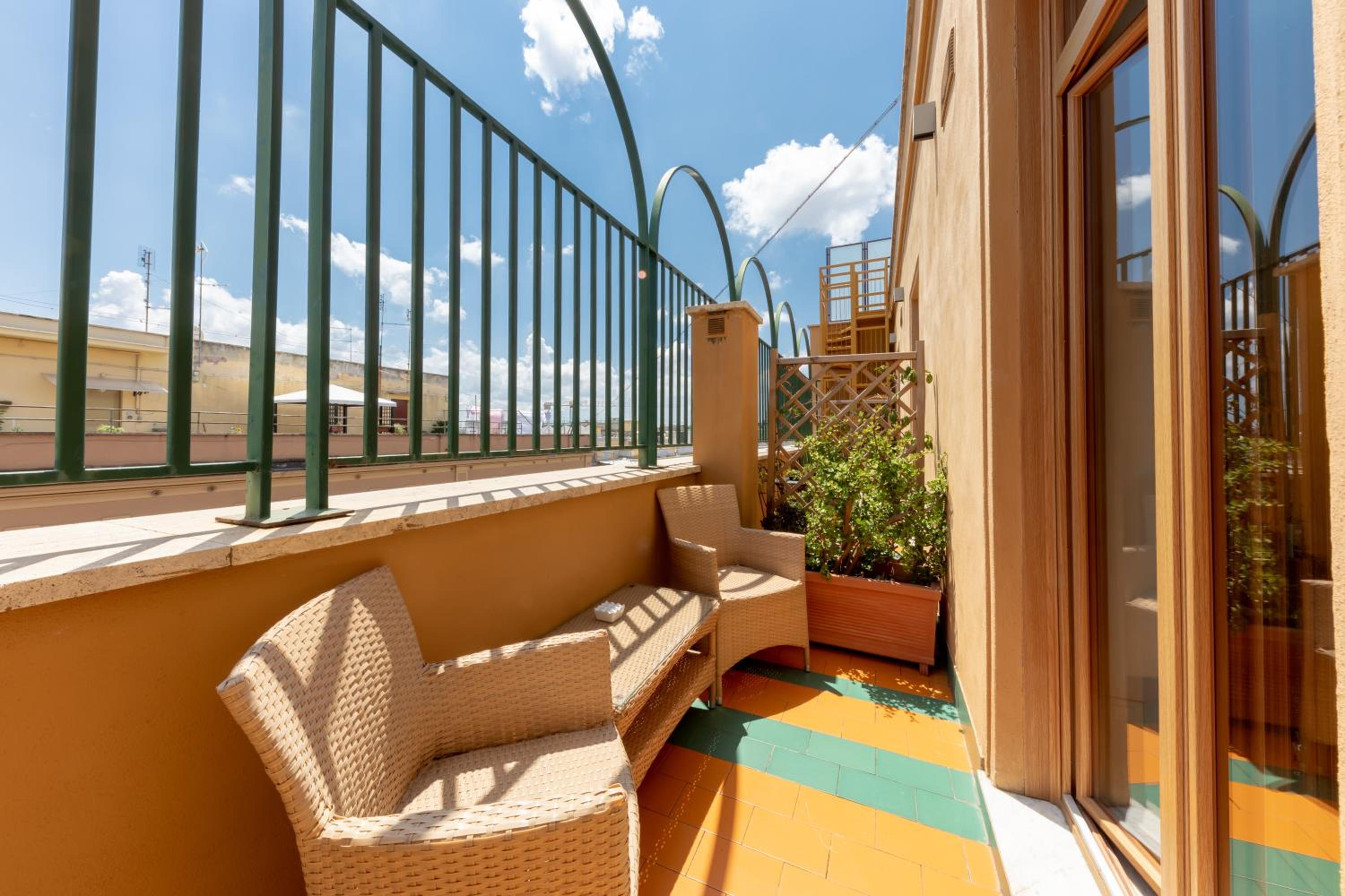 Double Room with Balcony photo 3