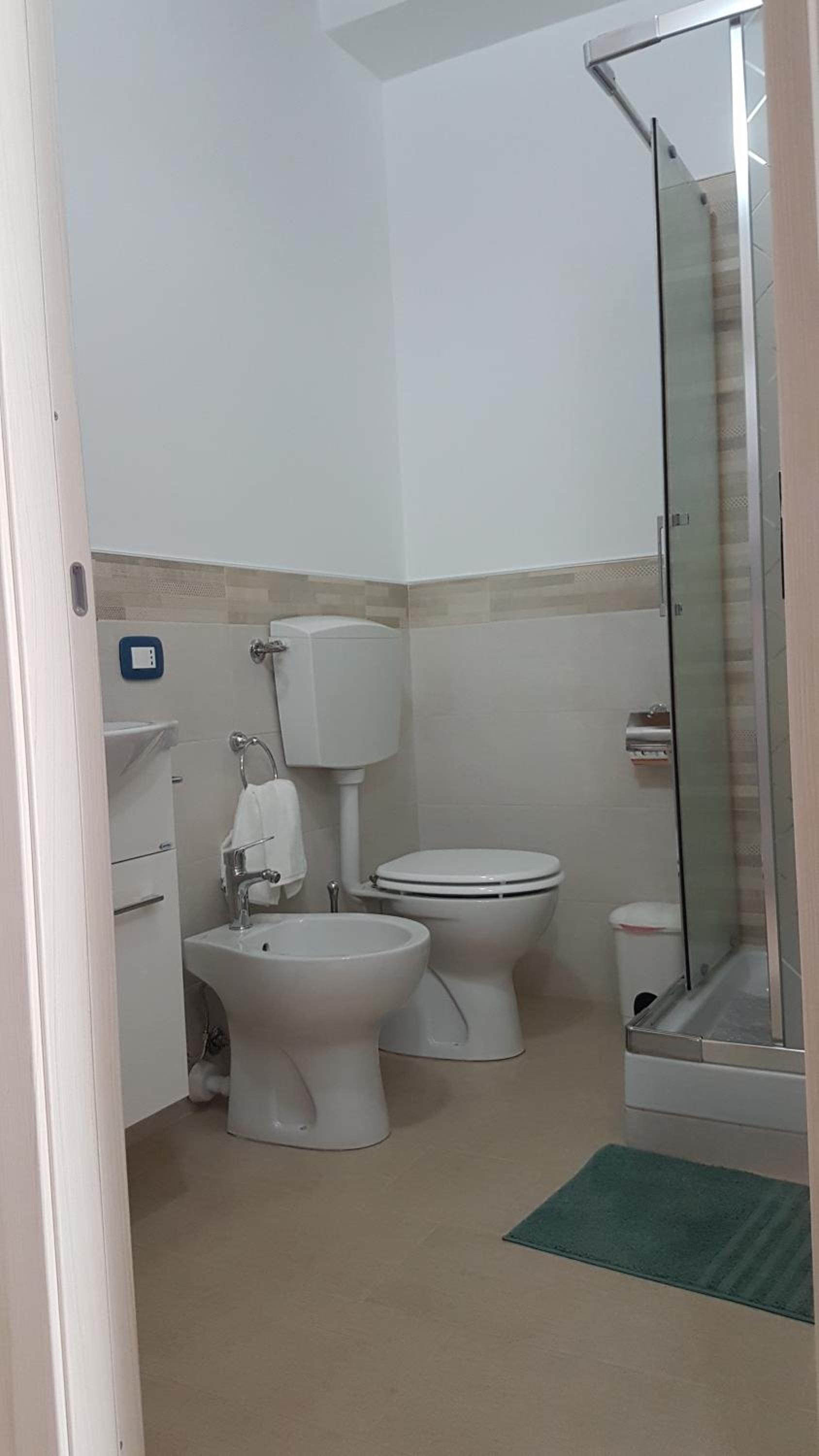Triple Room with Balcony - Photo 5