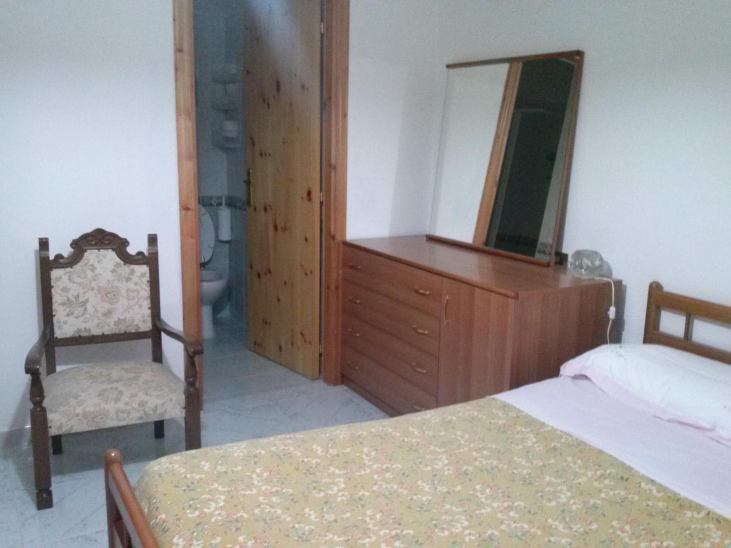 Large Double Room photo 2