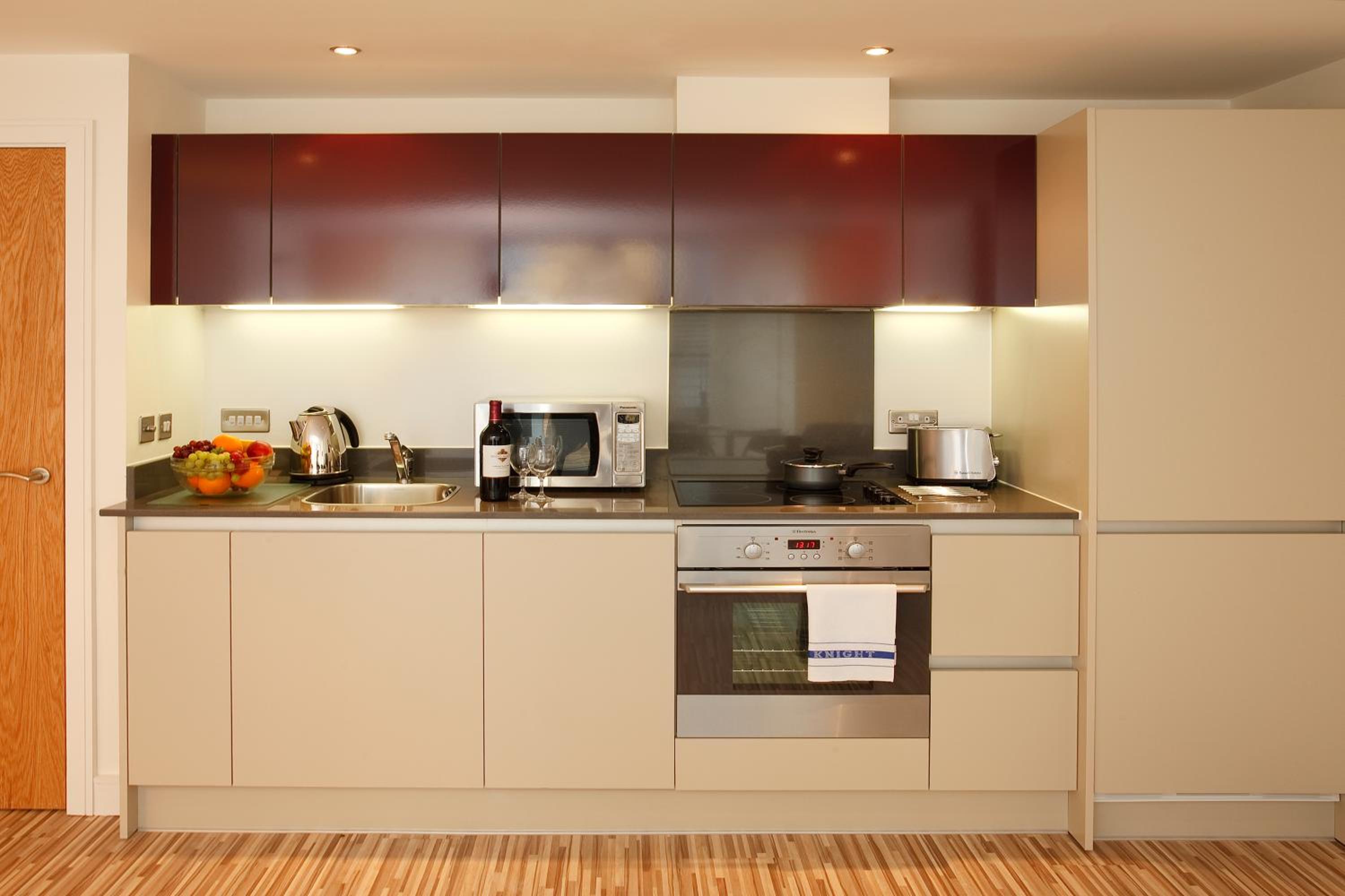 Two-Bedroom Apartment with Sofa Bed photo 2