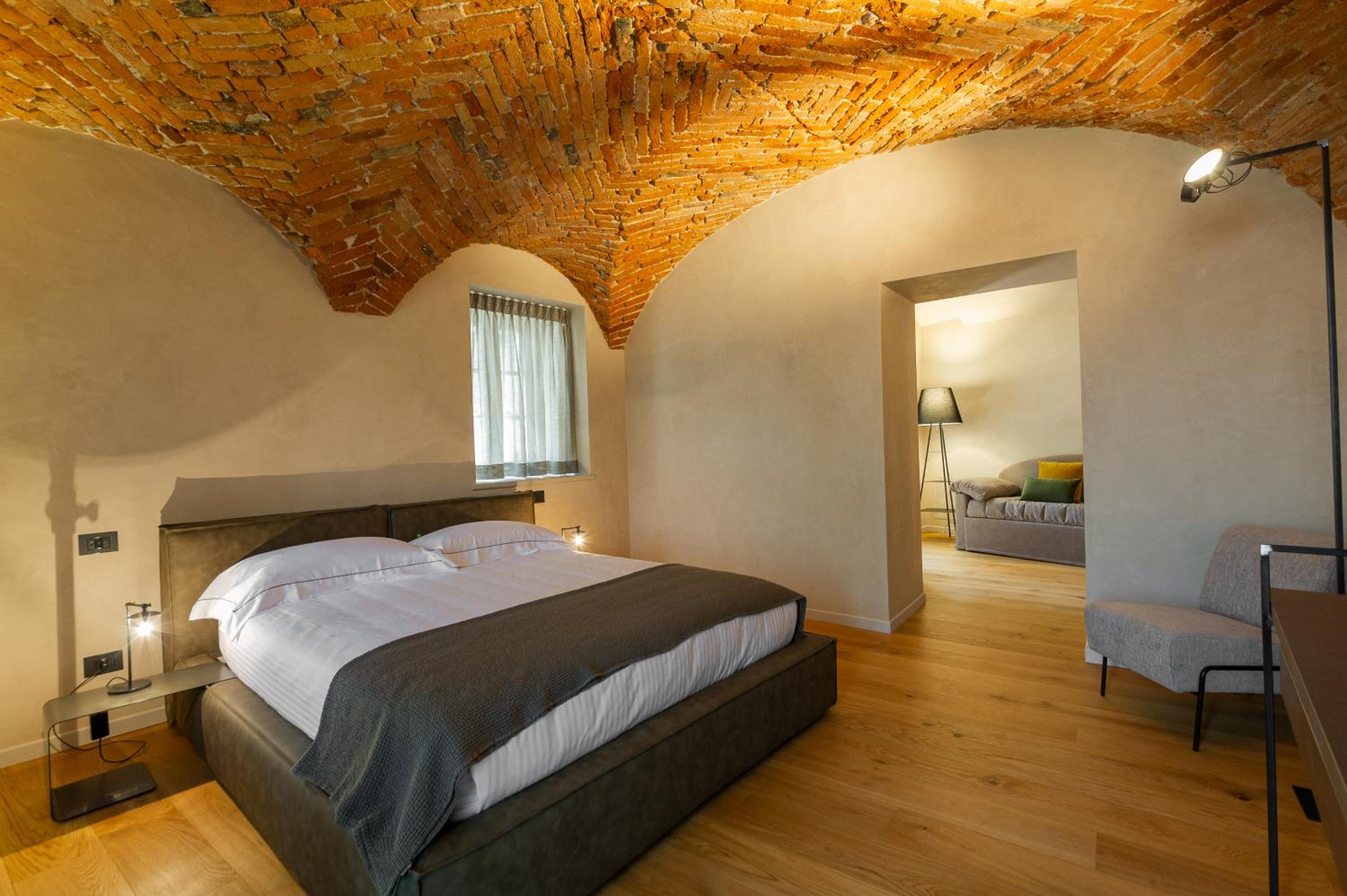 Deluxe Family Suite