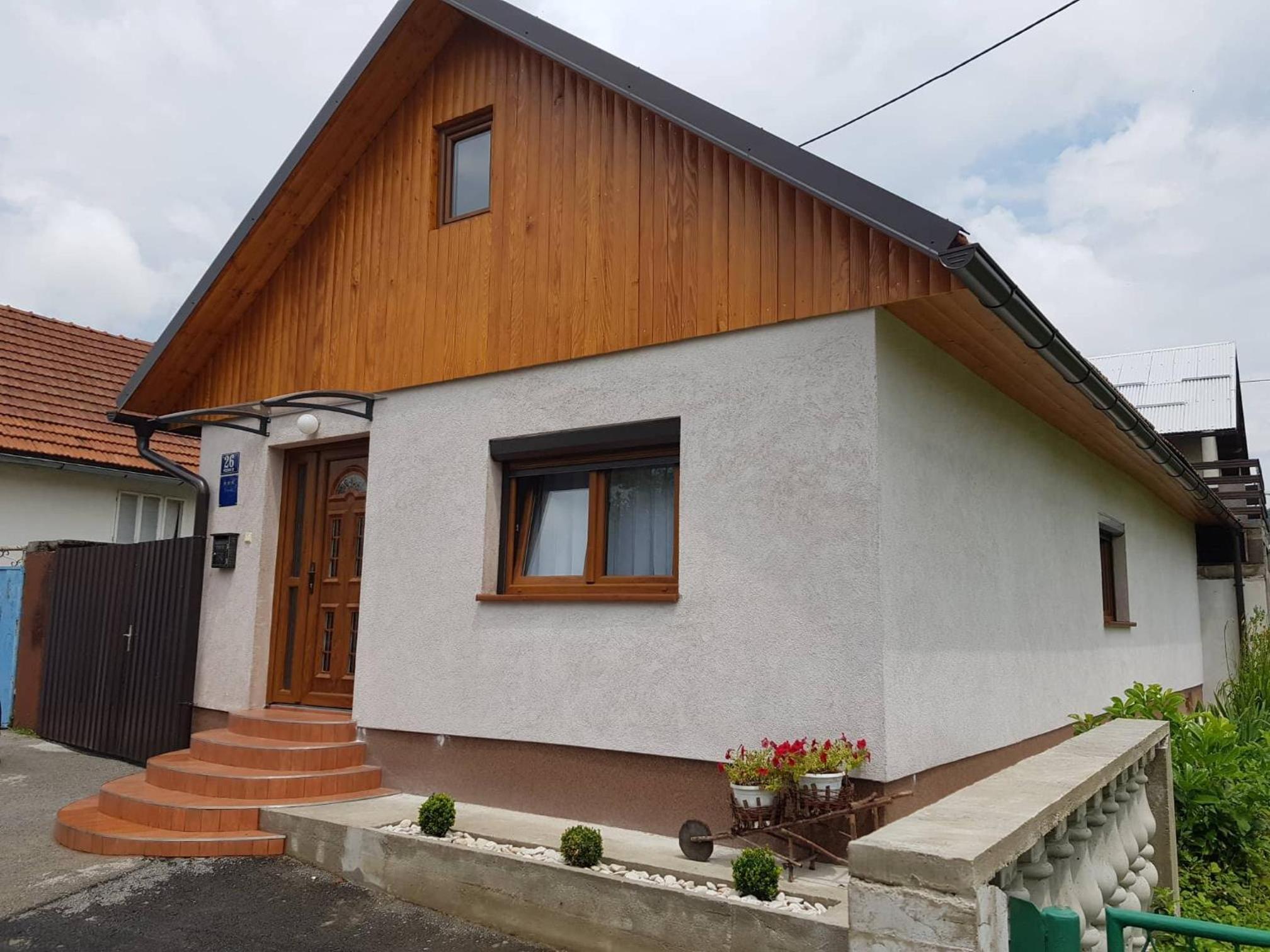 Two-Bedroom House photo 3
