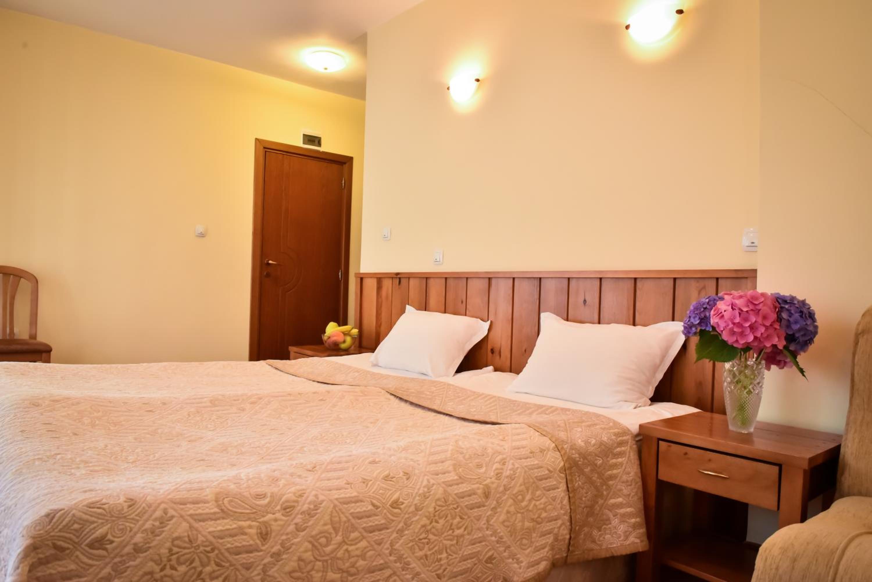 Double Room - Photo 1