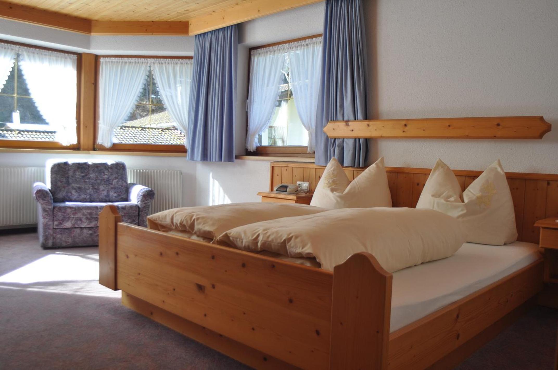 Two-Bedroom Apartment with Balcony photo 1