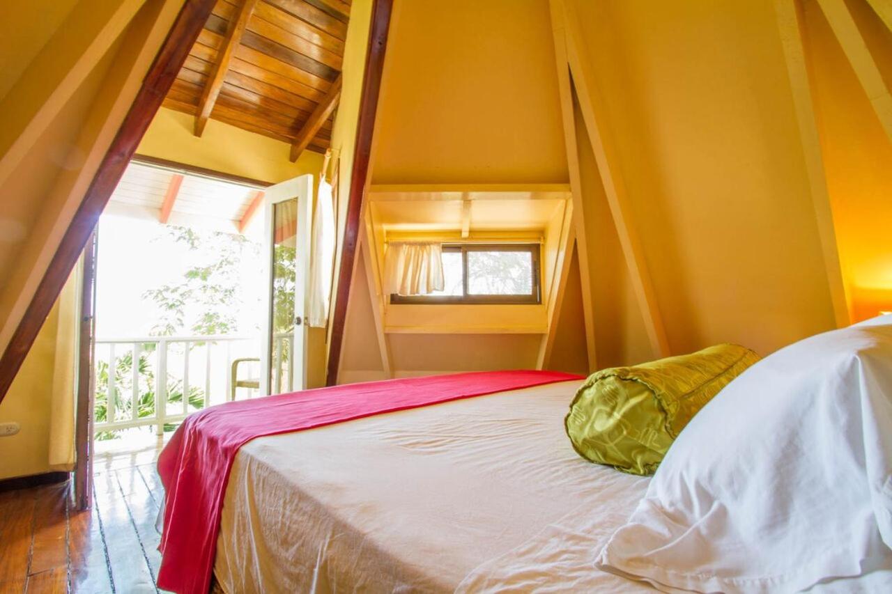 Bungalow with Sea View photo 2