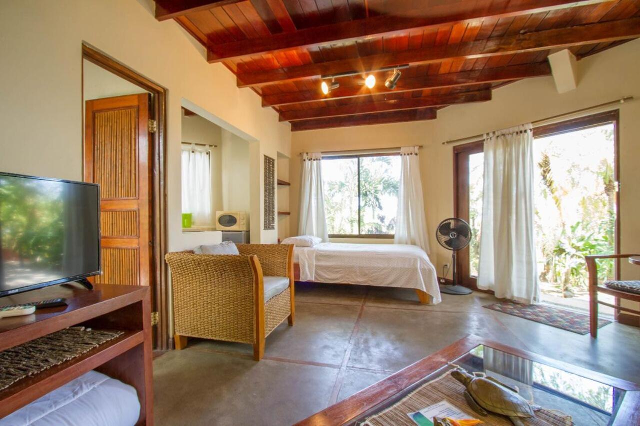 Bungalow with Sea View photo 3