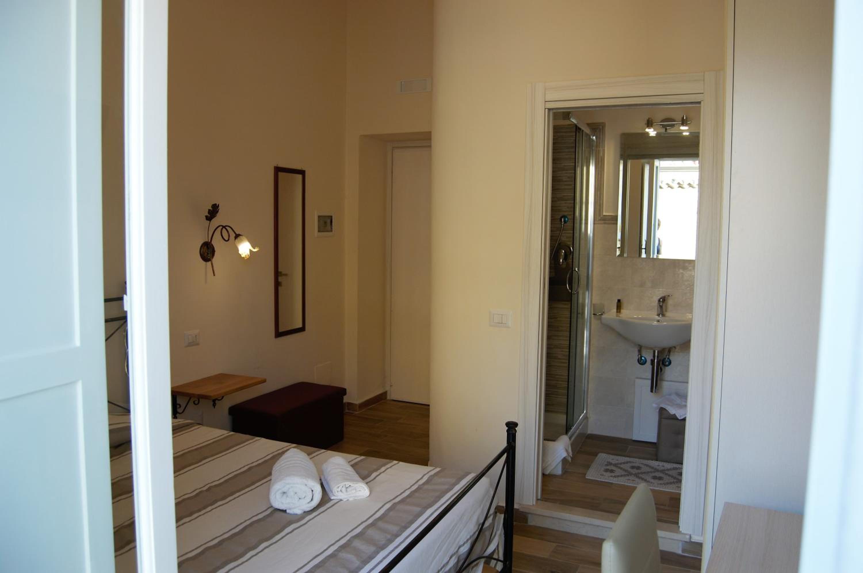 Single Room photo 1