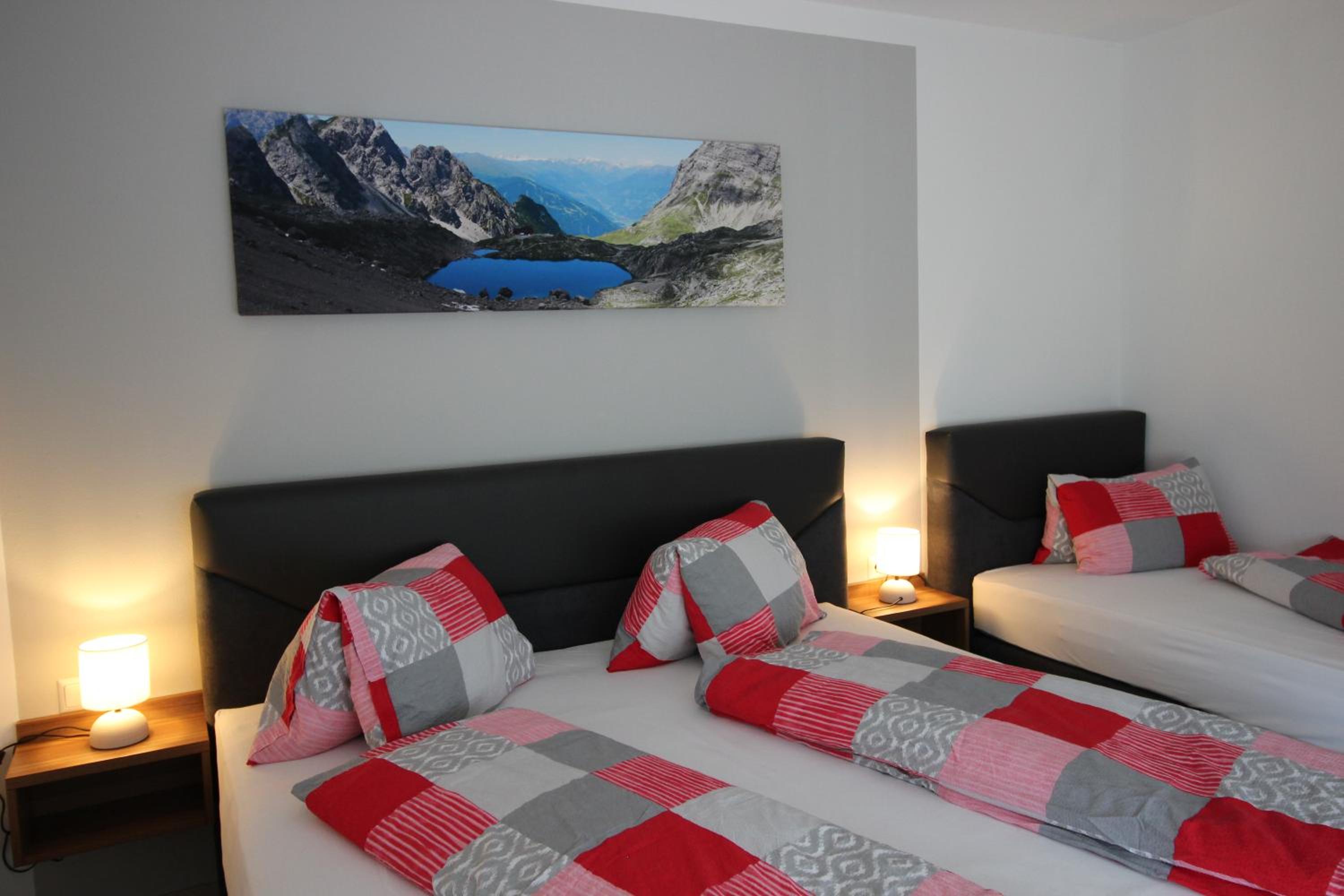 Comfort Two-Bedroom Apartment with Terrace