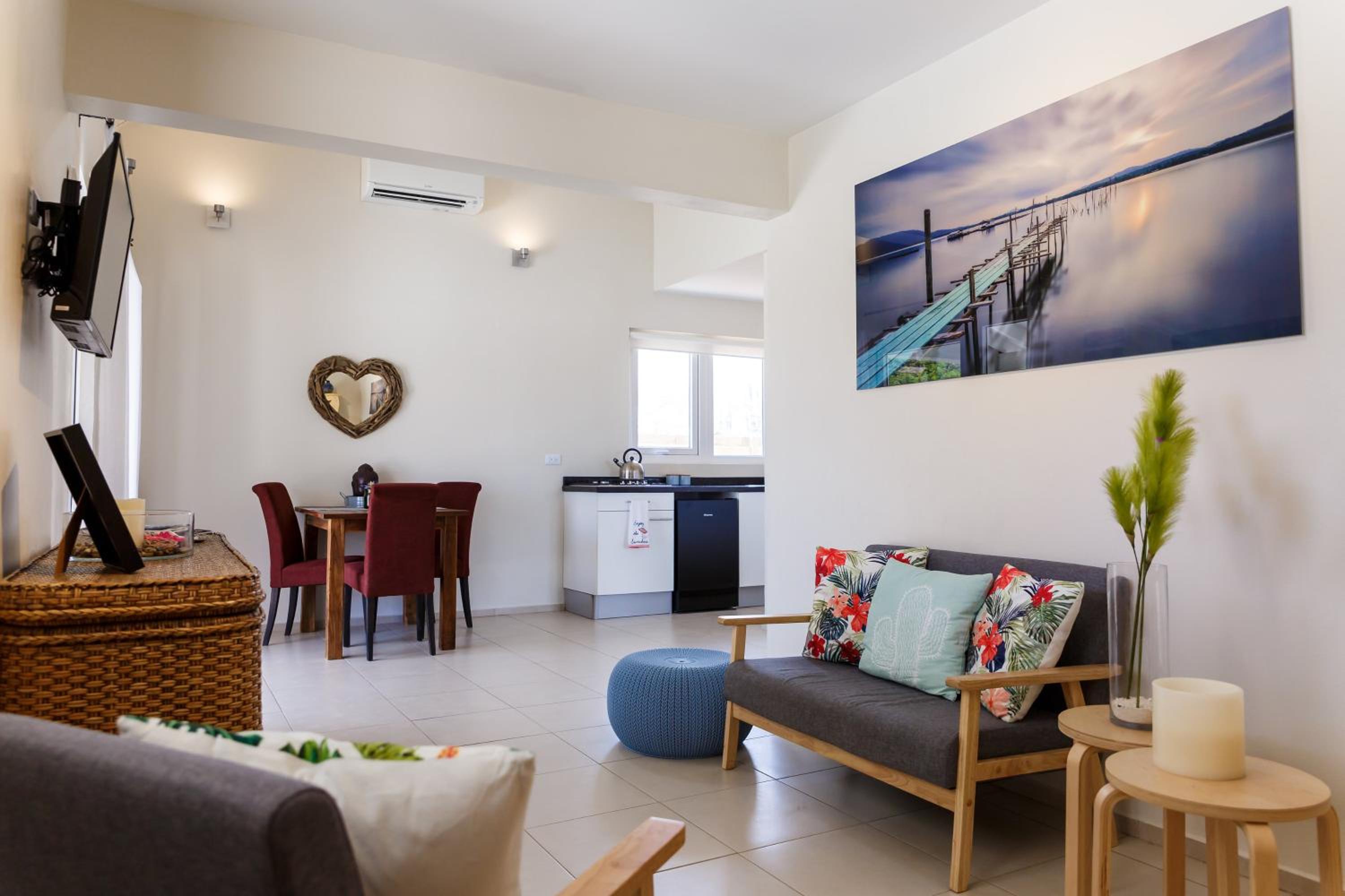 One-Bedroom Bungalow
