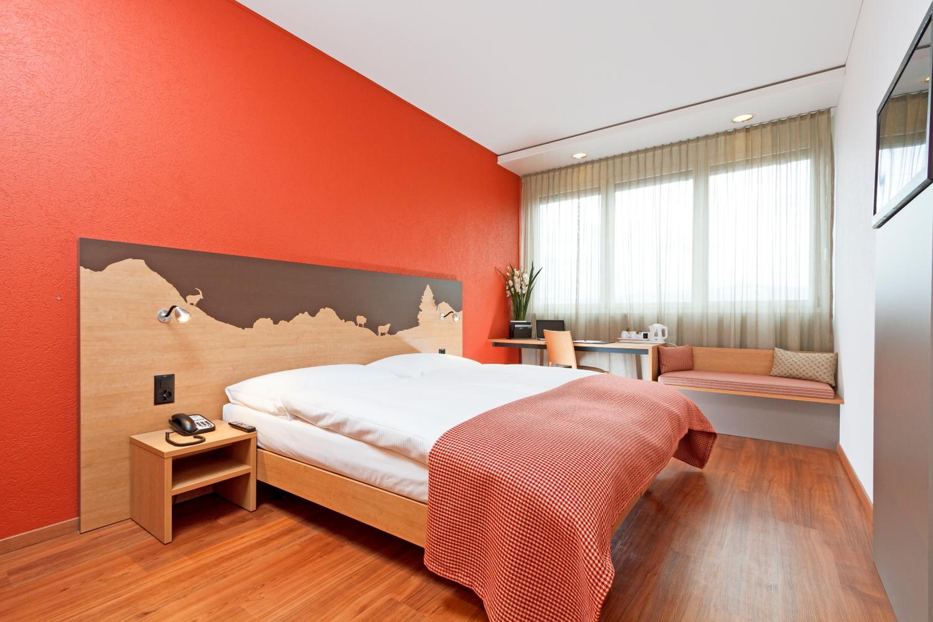 Quiet Double Room thumbnail 5