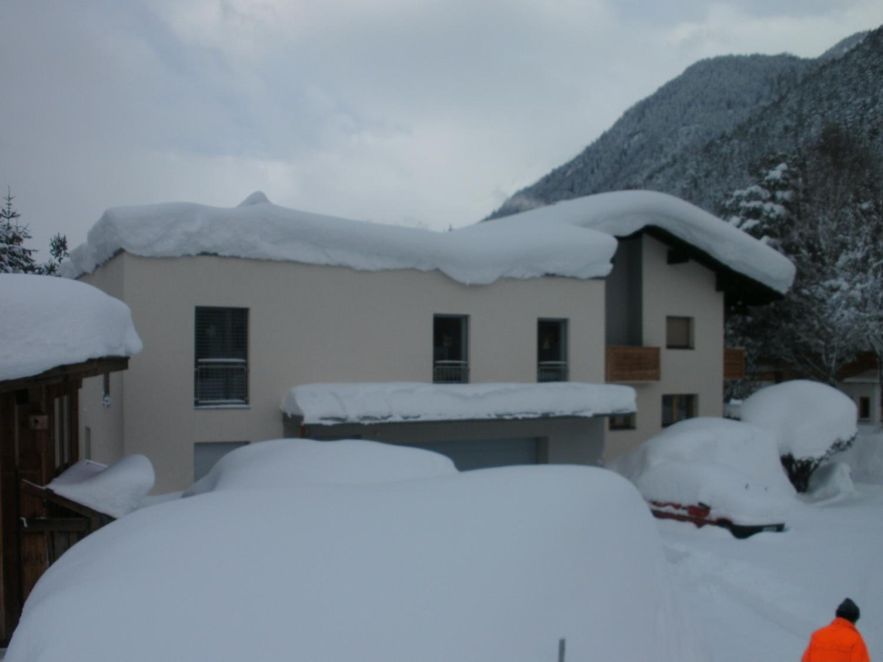 Two-Bedroom Apartment with Terrace photo 2