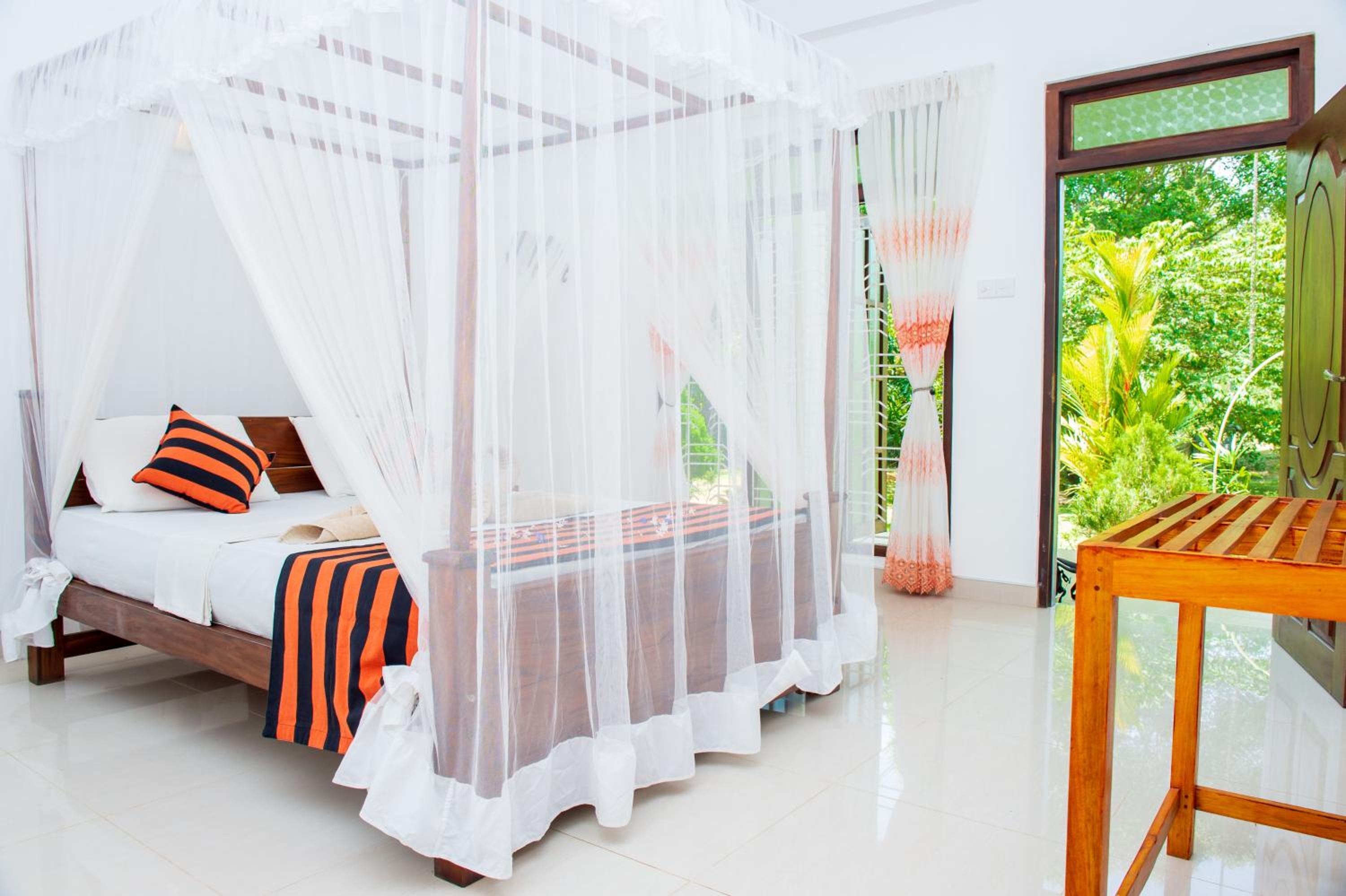 Basic Triple Room