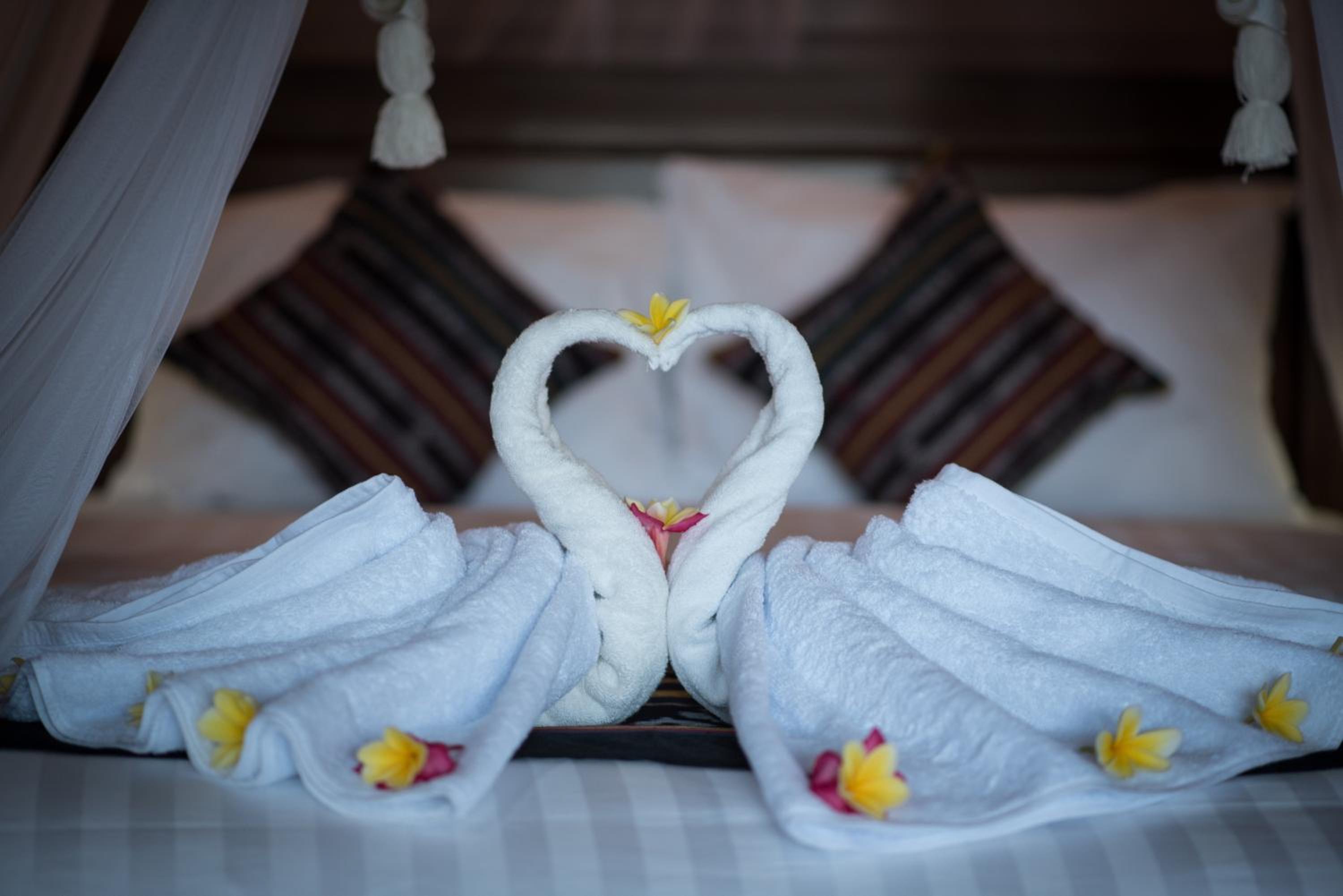 Deluxe Double Room (2 Adults + 1 Child) - Photo 7