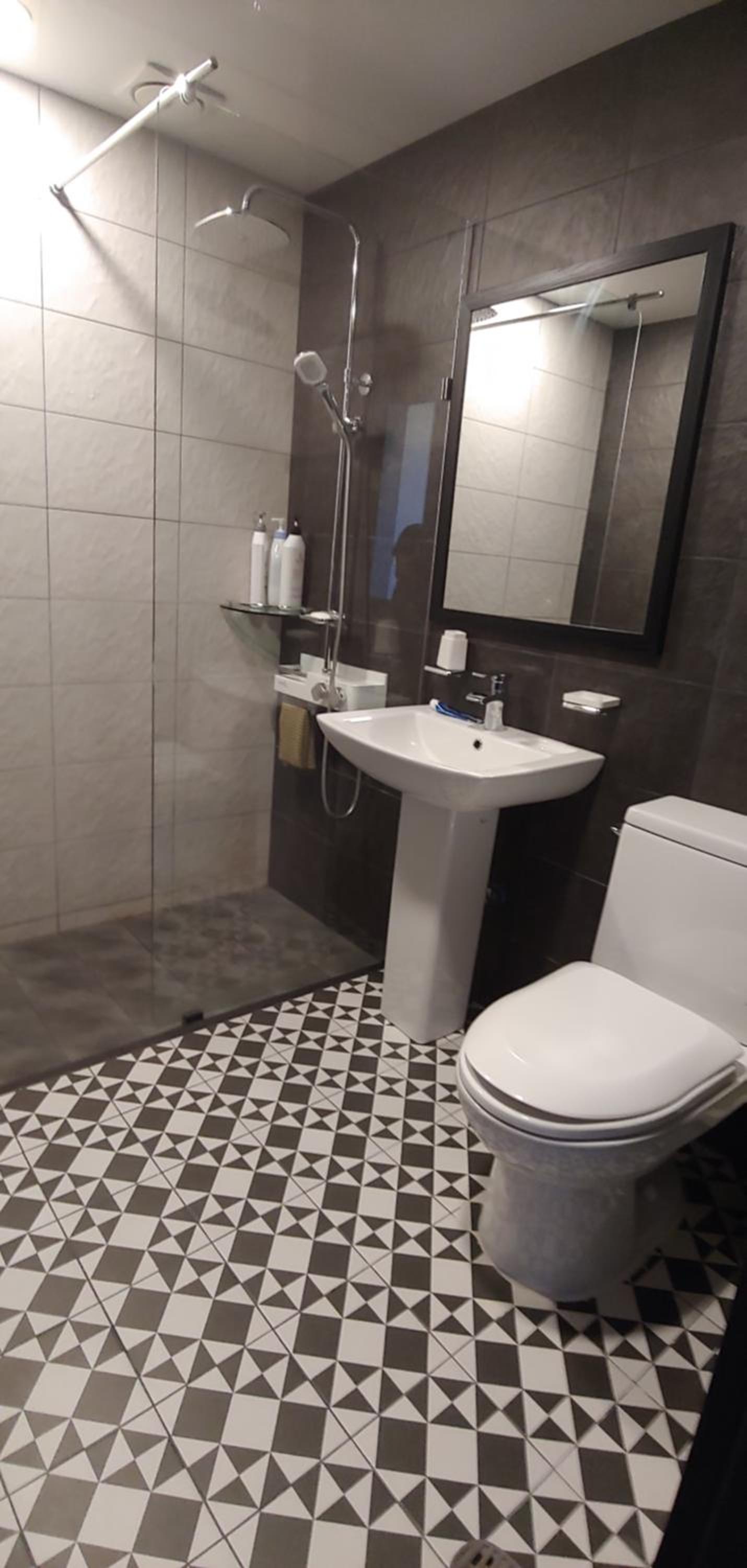 Triple Room with Private Bathroom photo 2