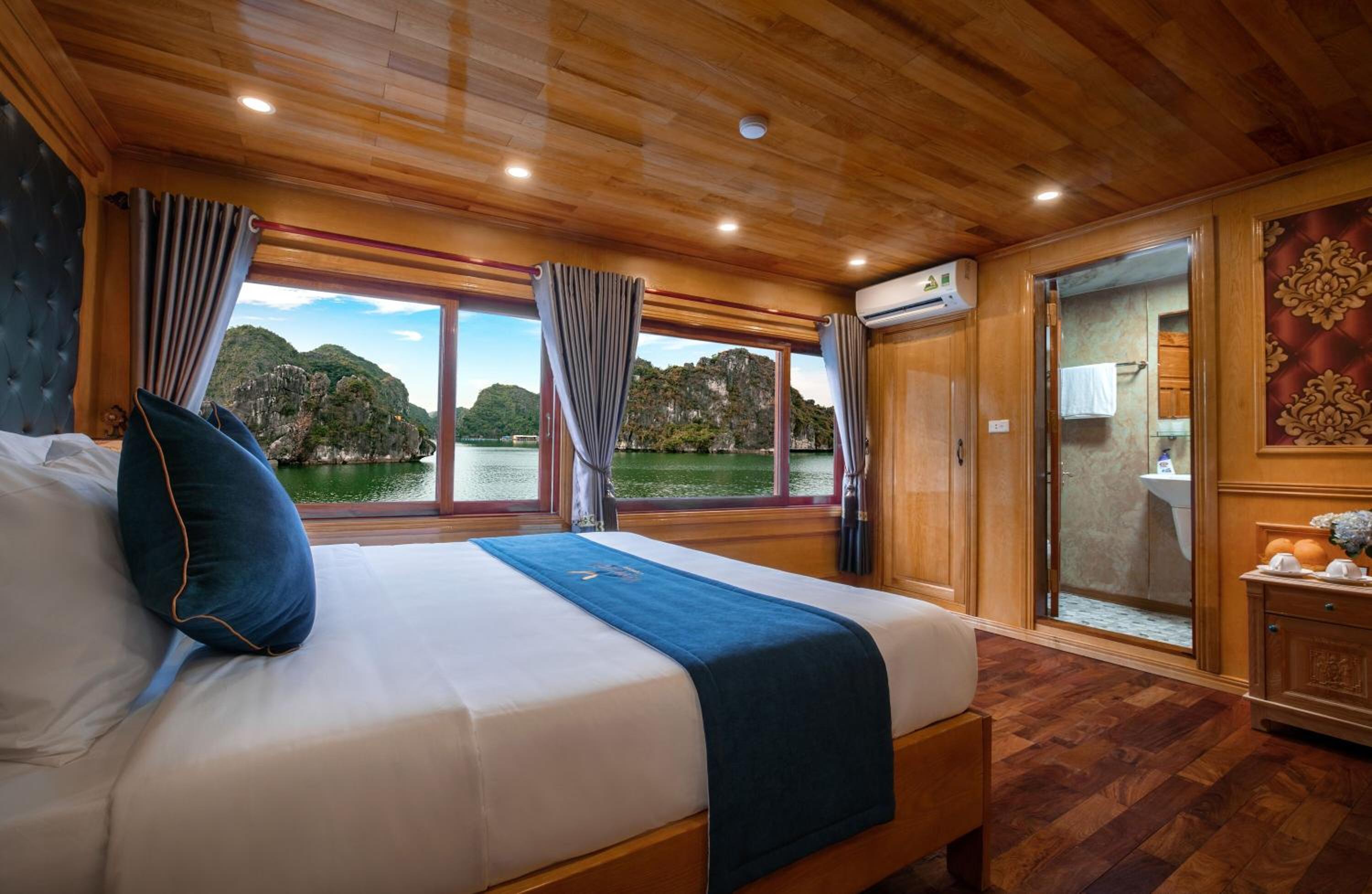 Deluxe Double or Twin Room with Sea View - 2 Days 1 Night photo 3